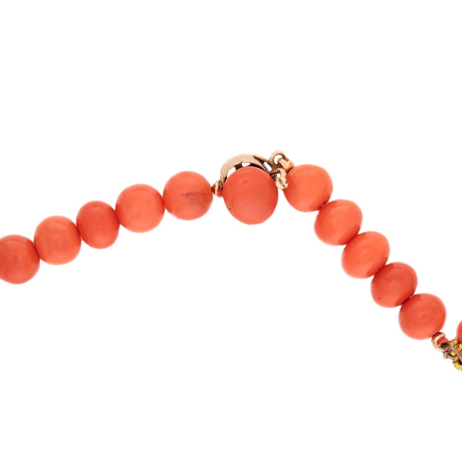 Perle Collier victorien à festons en corail rempli d'or en vente