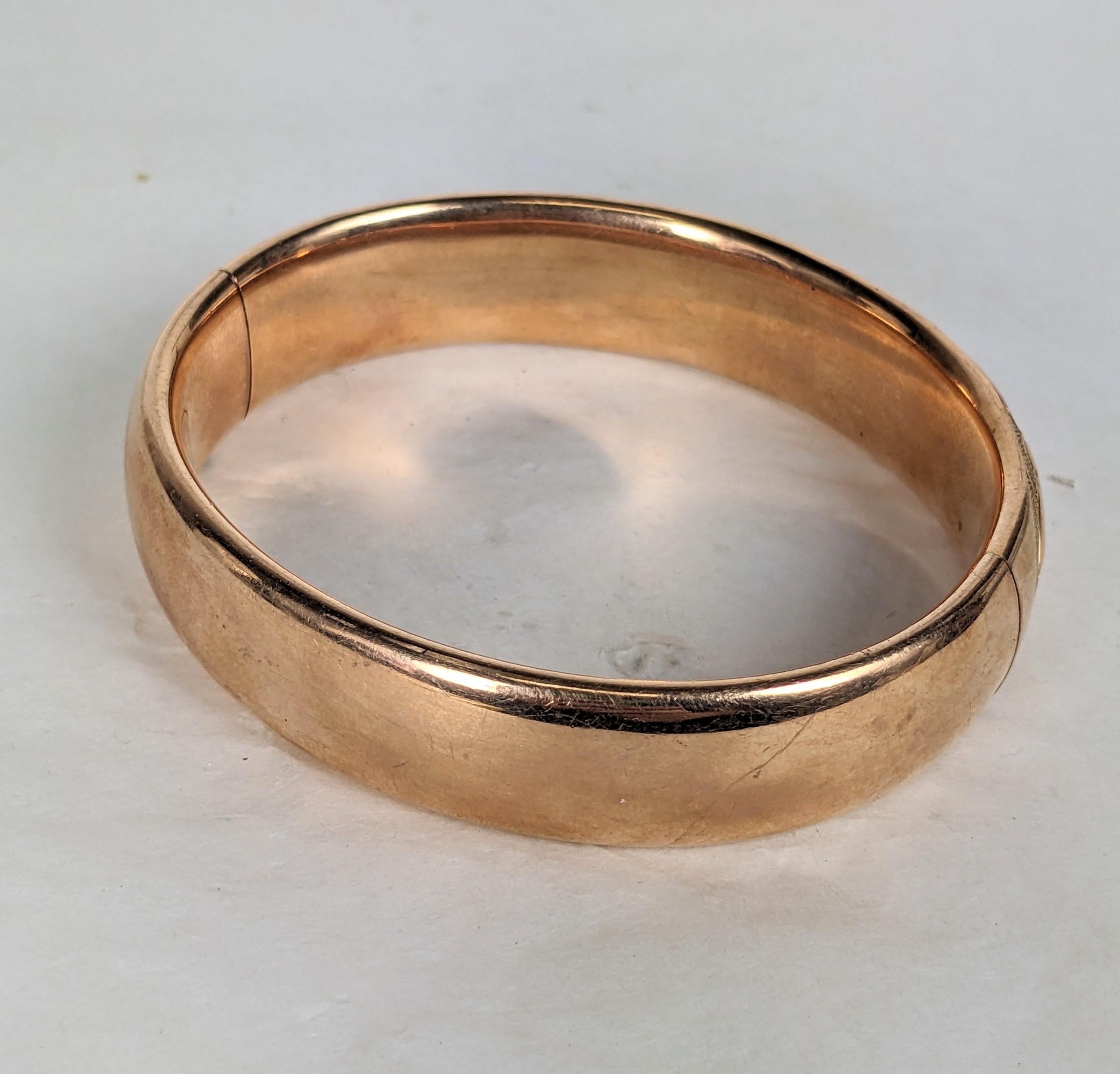 Braccialetto vittoriano in oro inciso e inciso in vendita 2