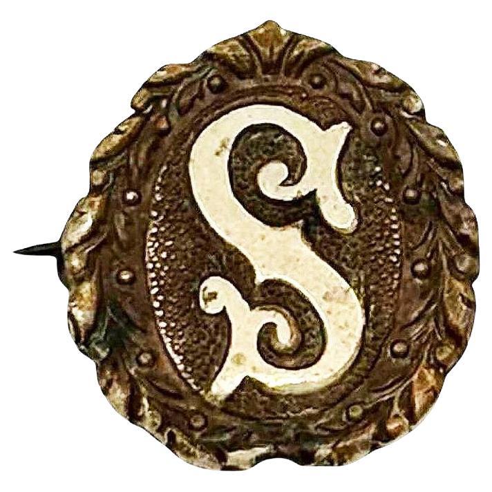 Victorian Gold Filled on Silver Intial "S" Laurel Wreath Border Pin Brooch For Sale