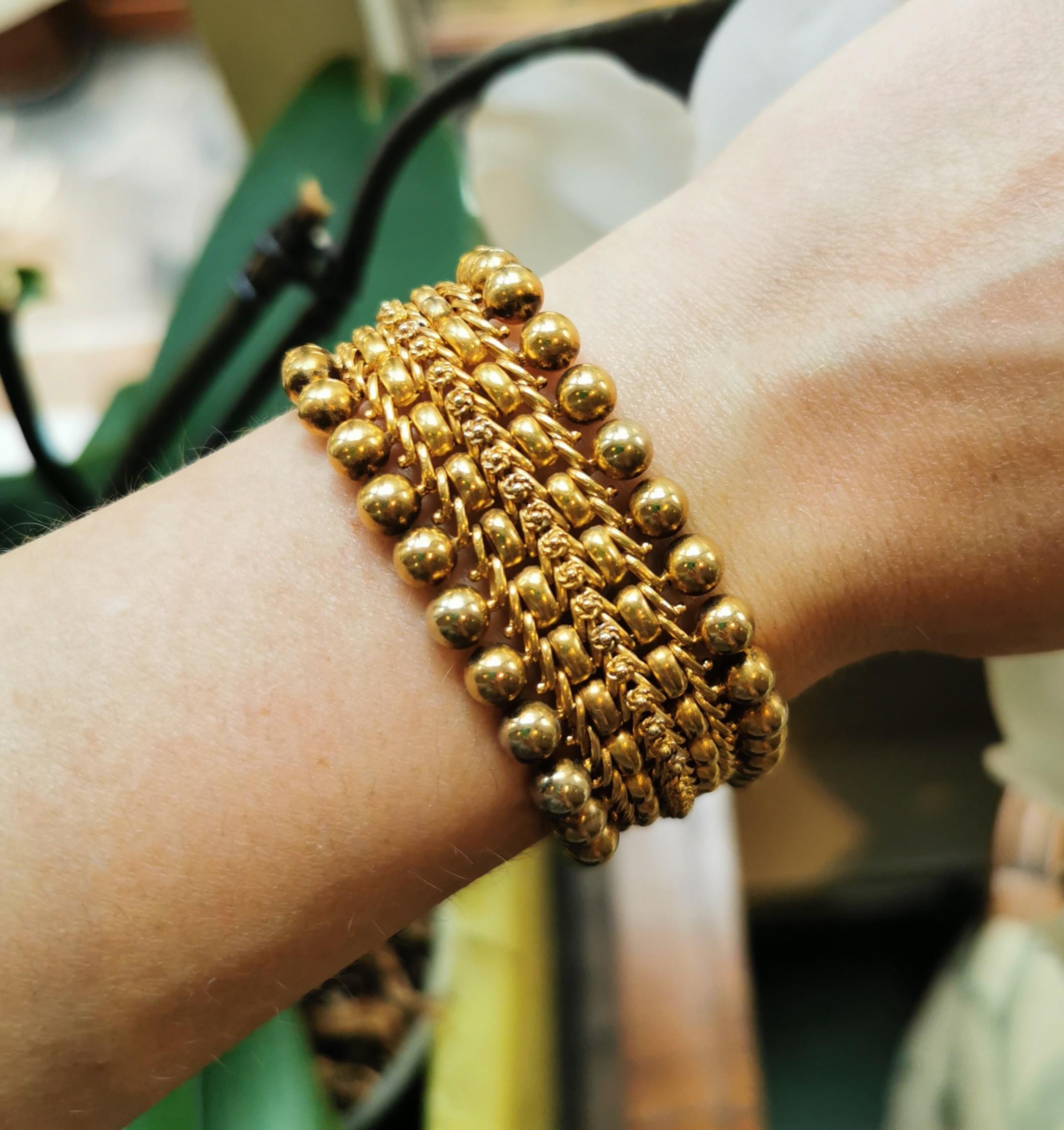 Victorian Gold Necklace / Bracelets, Circa 1860 In Good Condition In London, GB