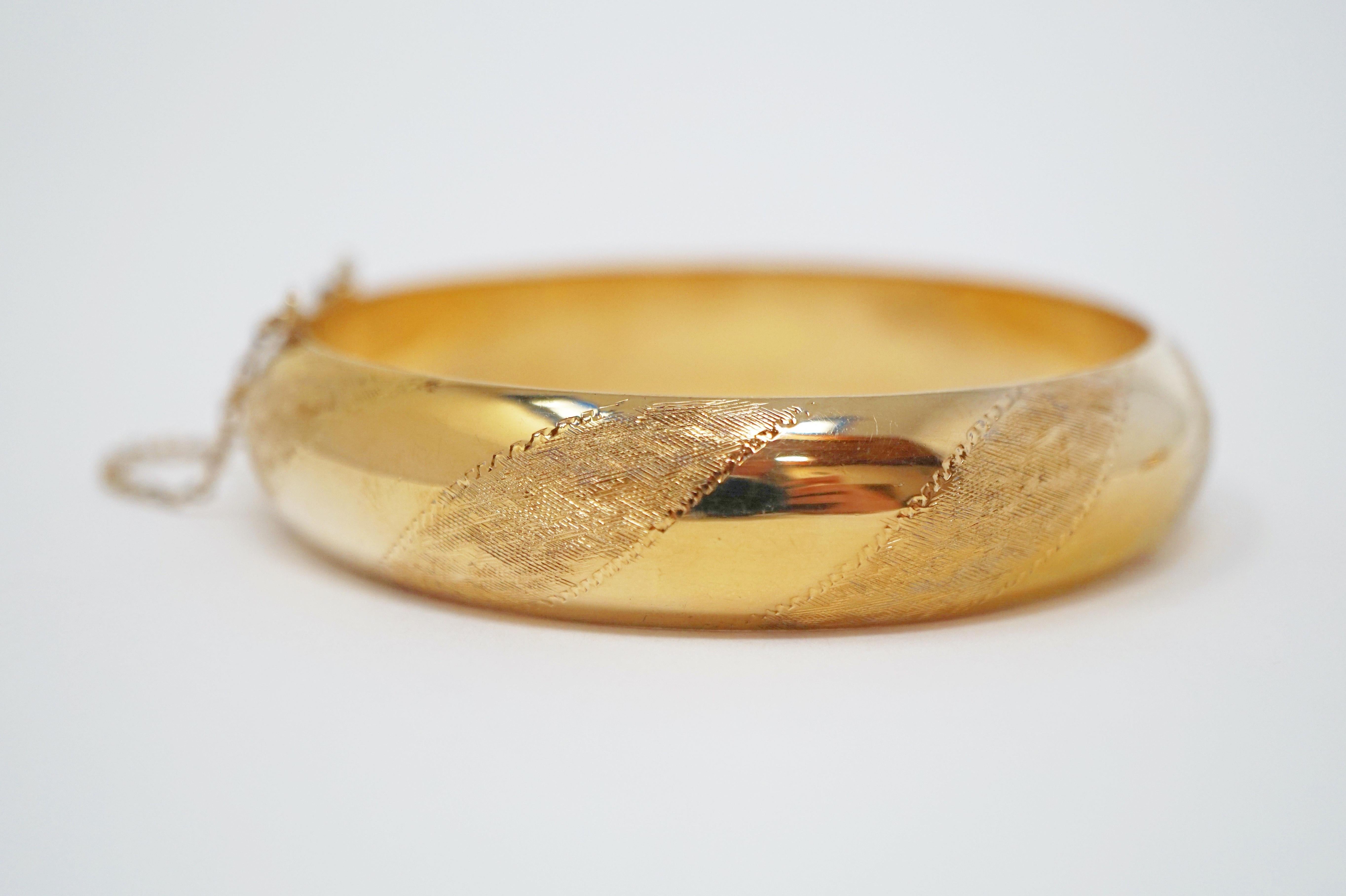 Victorian Gold over Sterling Silver Hinged Bangle Bracelet In Good Condition In McKinney, TX