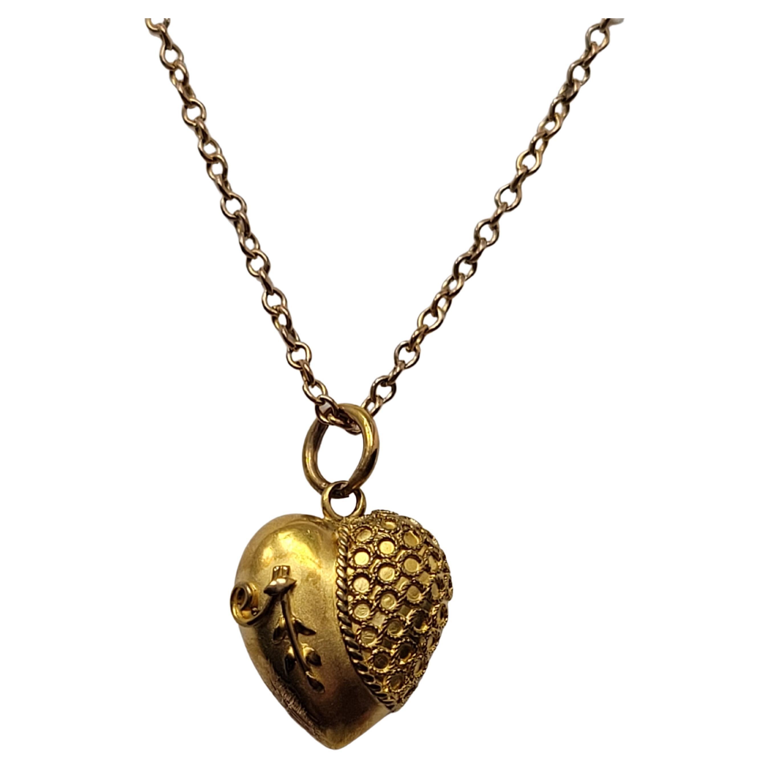 Victorian Gold puffy heart pendant necklace For Sale