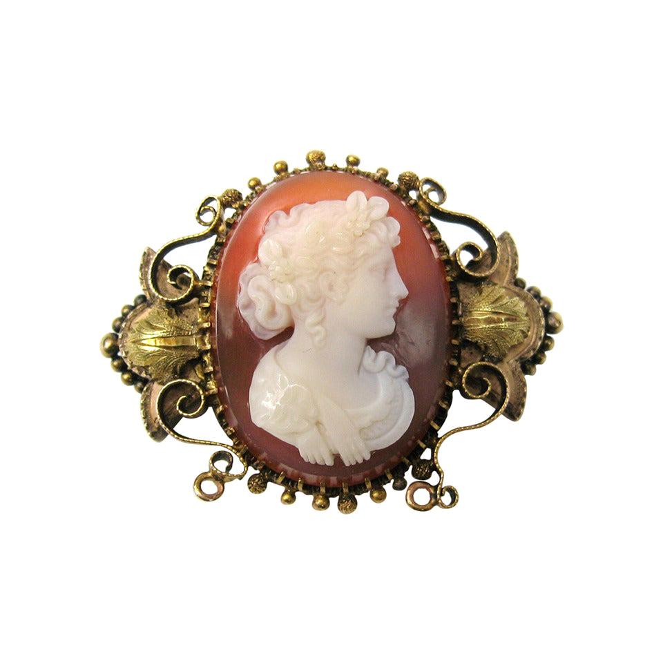 Victorian Gold Shell Cameo Brooch - 1860's 