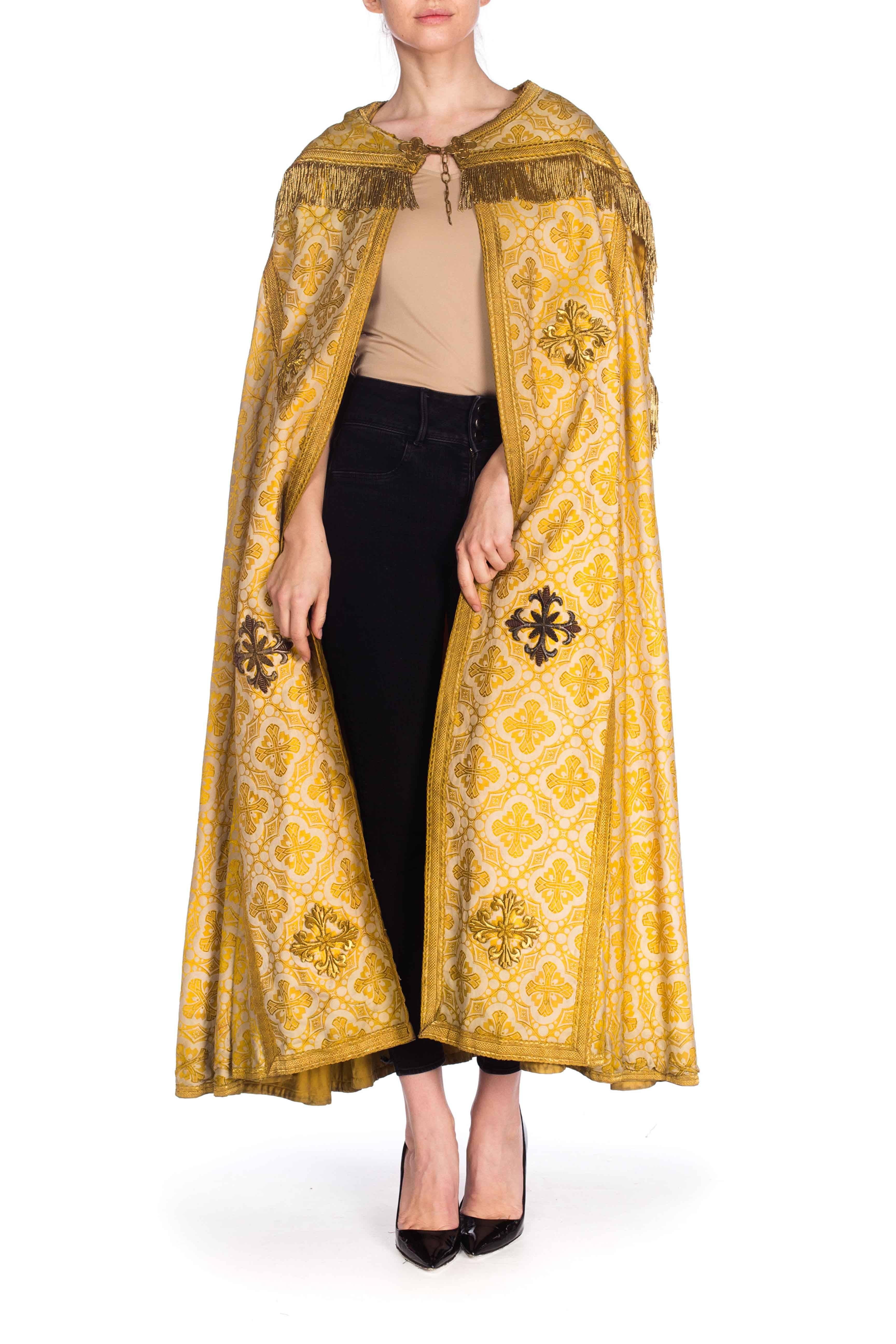 Victorian Gold Silk & Cotton Brocade Long Catholic Cape With Real Fringe Embroi For Sale 2