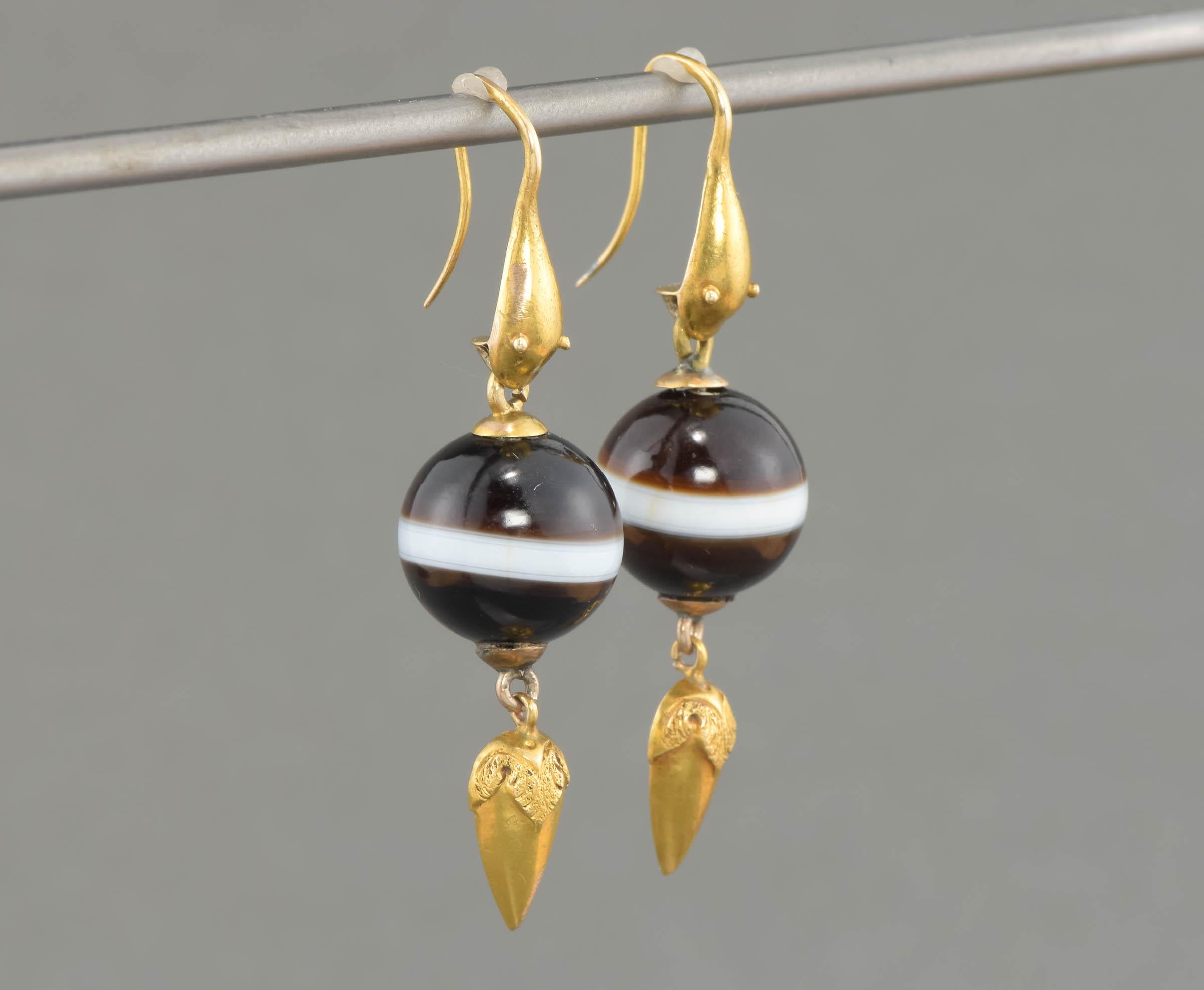 Victorian Gold Snake Earrings with Banded Agate Drops In Good Condition In Danvers, MA