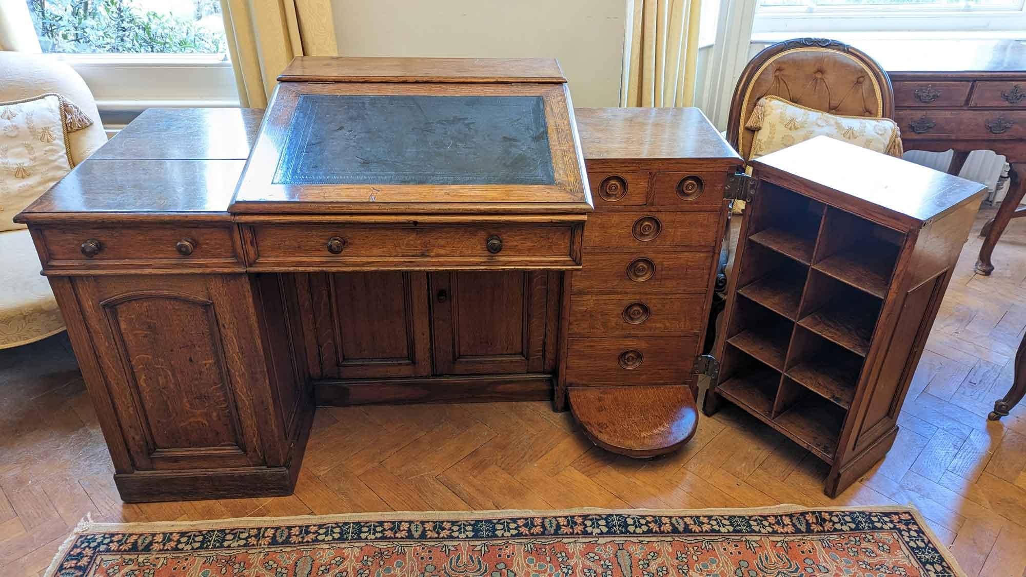 Hand-Crafted Victorian Golden Oak Swivel Pedestal Desk For Sale