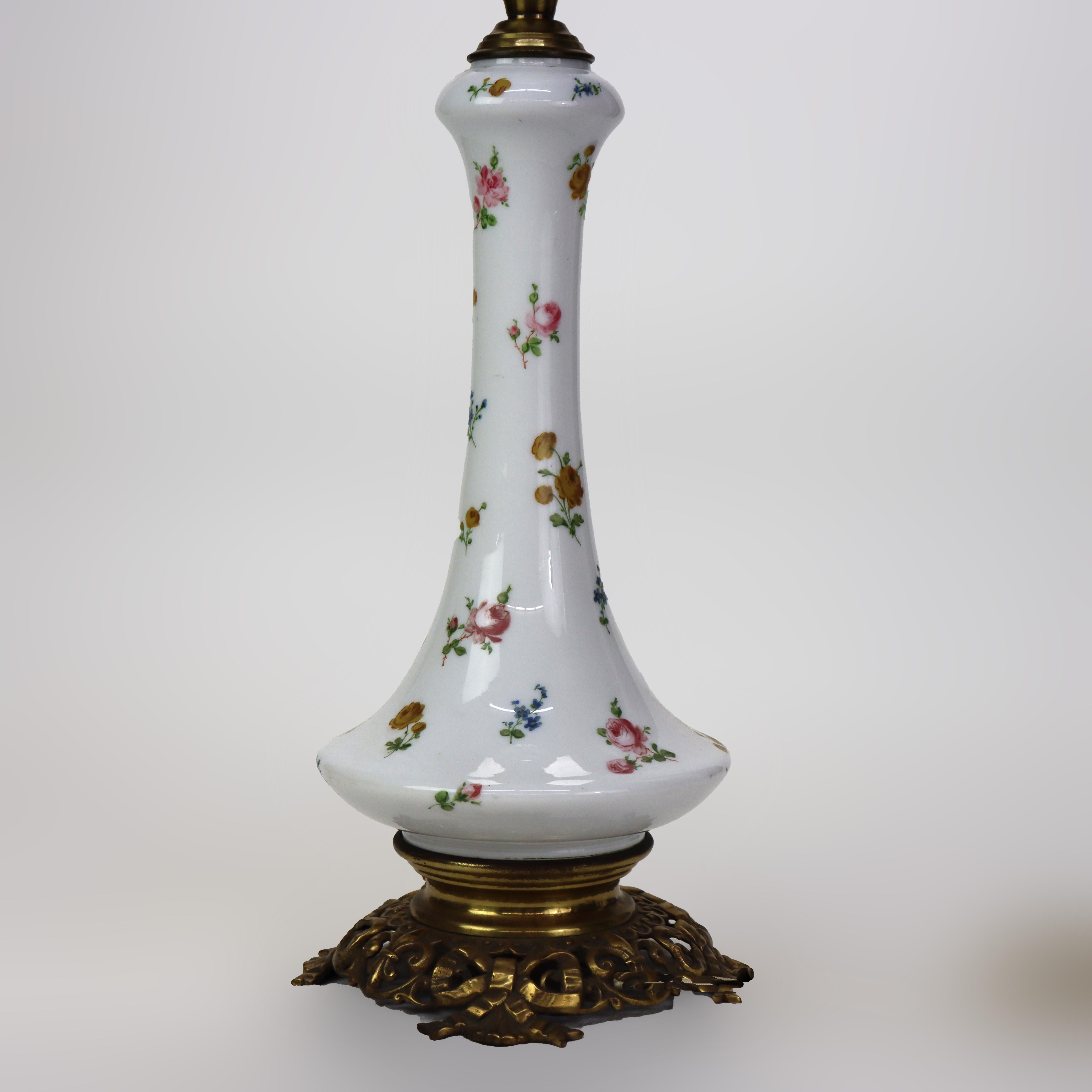Lampe de table victorienne Autant en emporte le vent, électrifiée, C1900 en vente 4