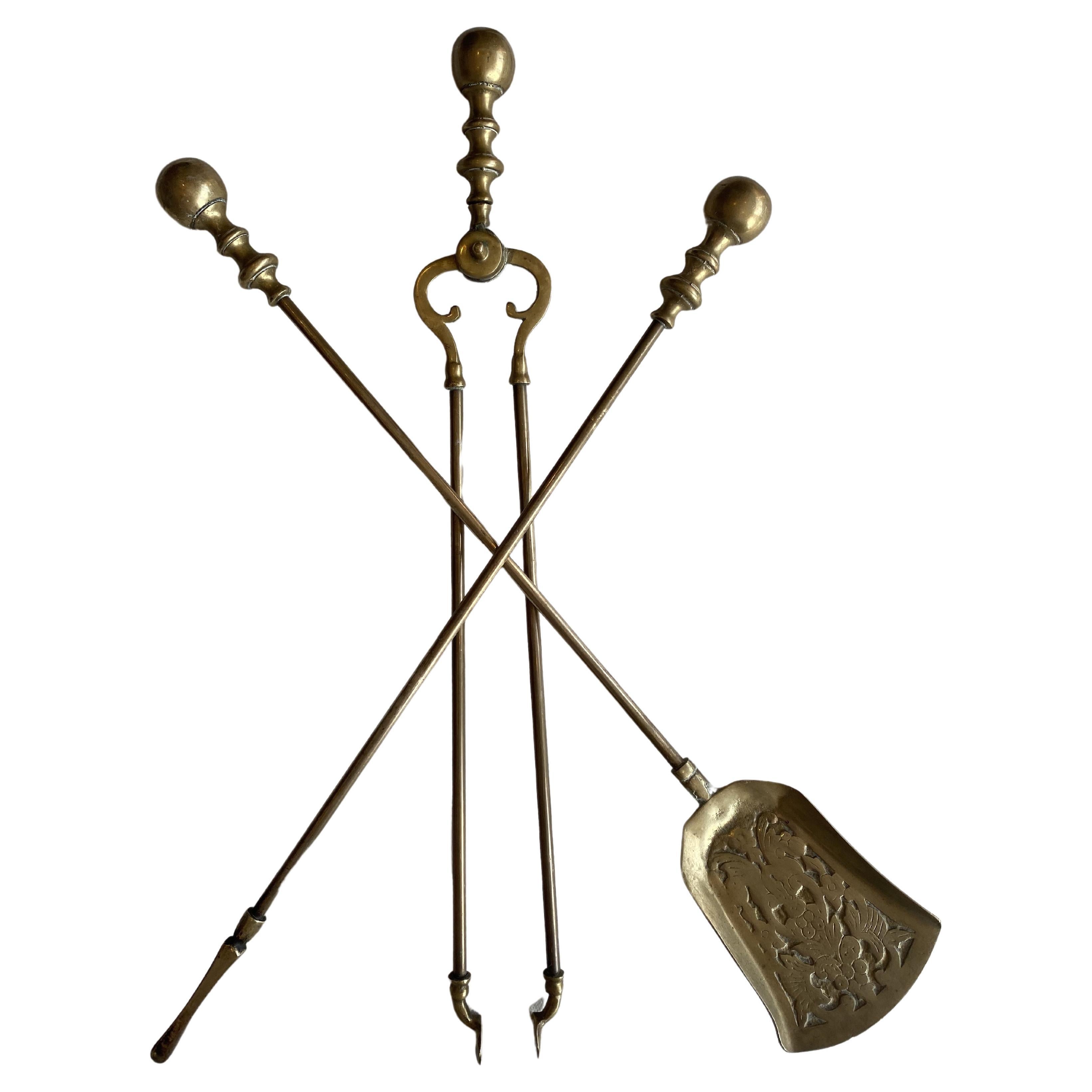Victorian Gothic Ball Motif Brass Fire Companion Set, 19th Century For Sale