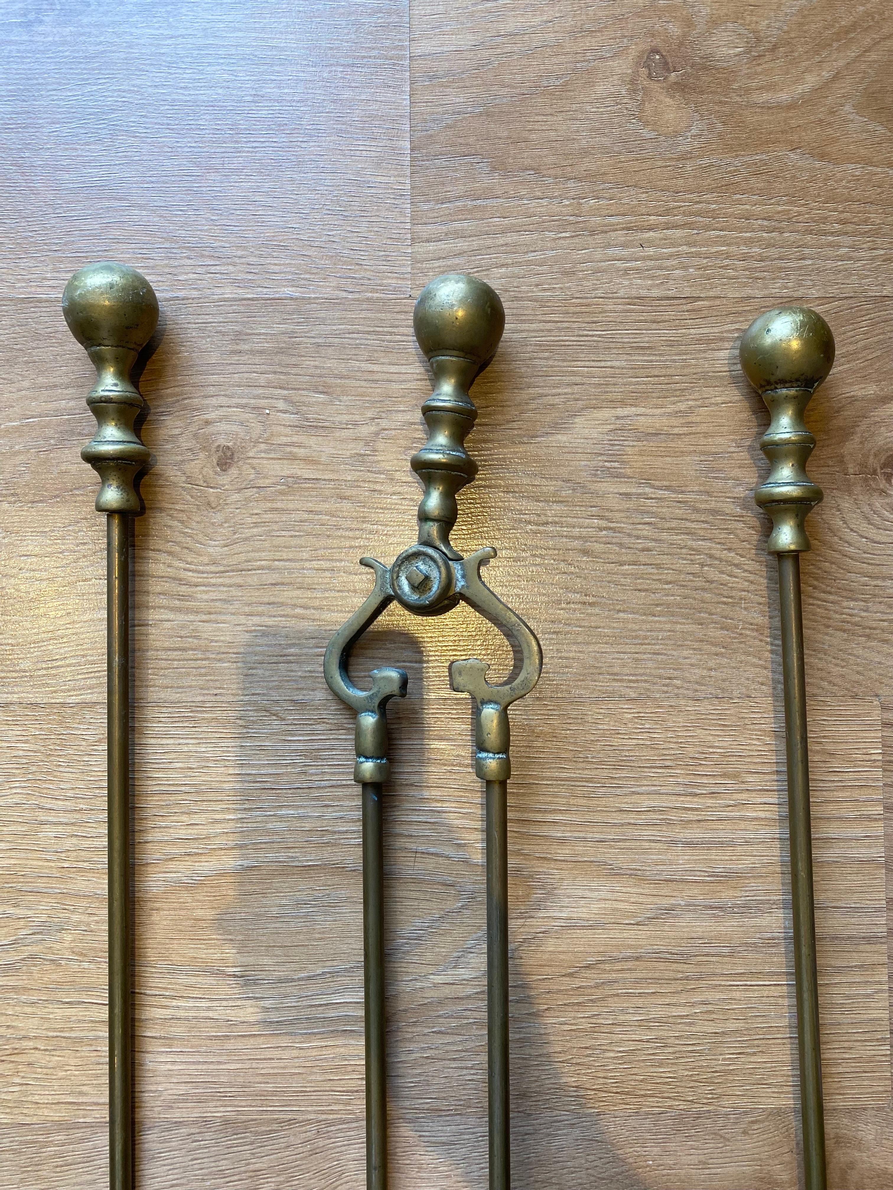 Victorian Gothic Brass Fire Companion Set, 19th Century 6