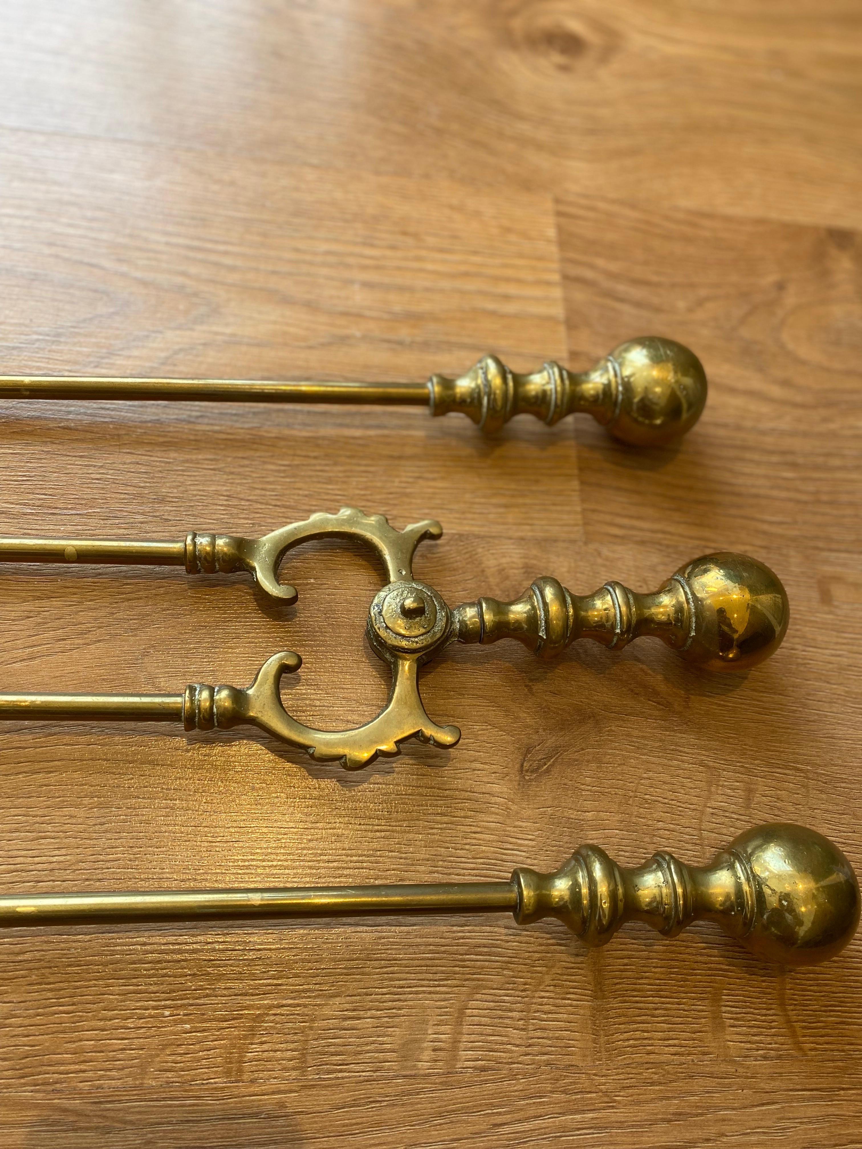 Victorian Gothic Brass Fire Companion Set, 19th Century For Sale 5