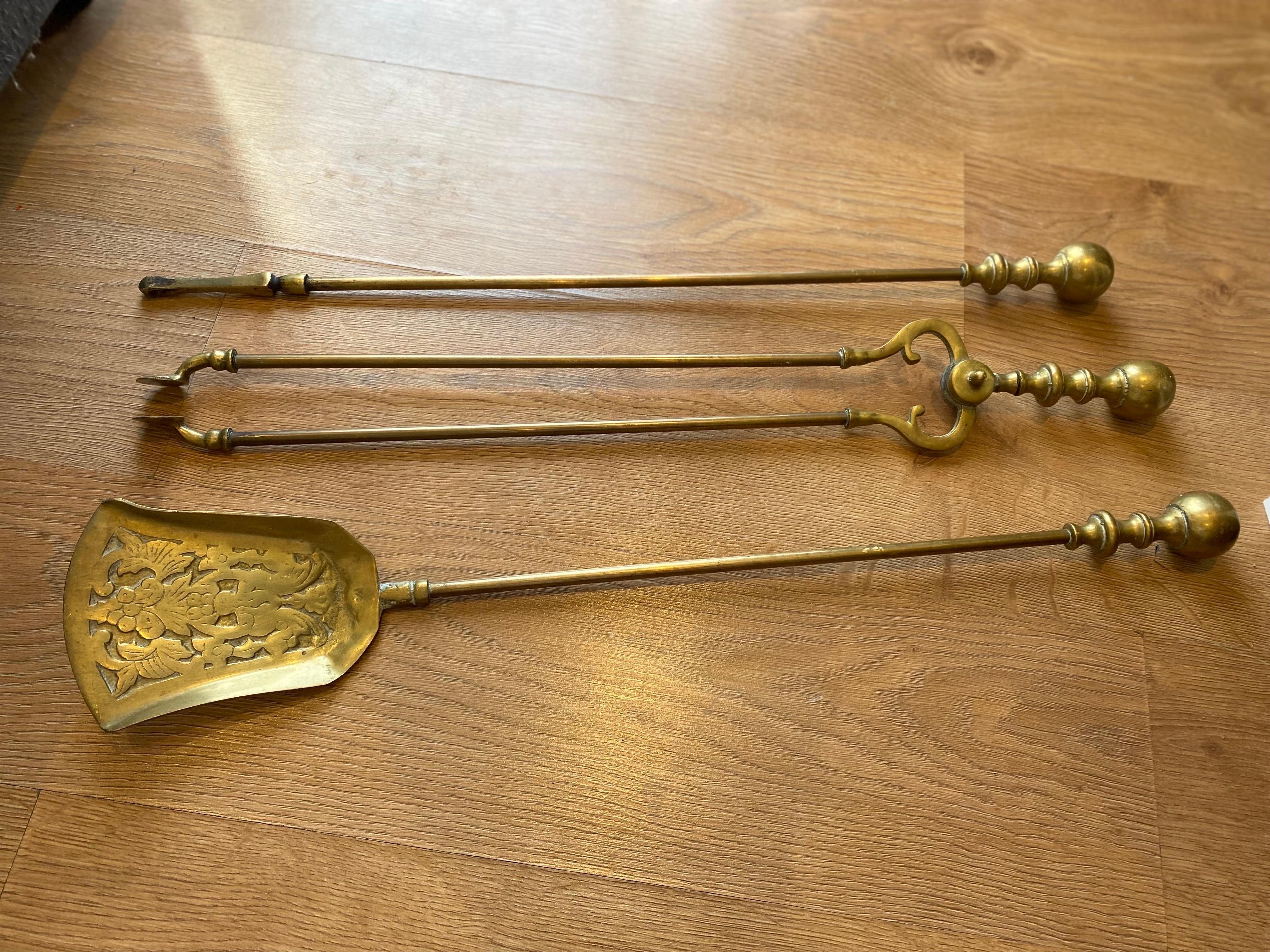Victorian Gothic Brass Fire Companion Set, 19th Century 1