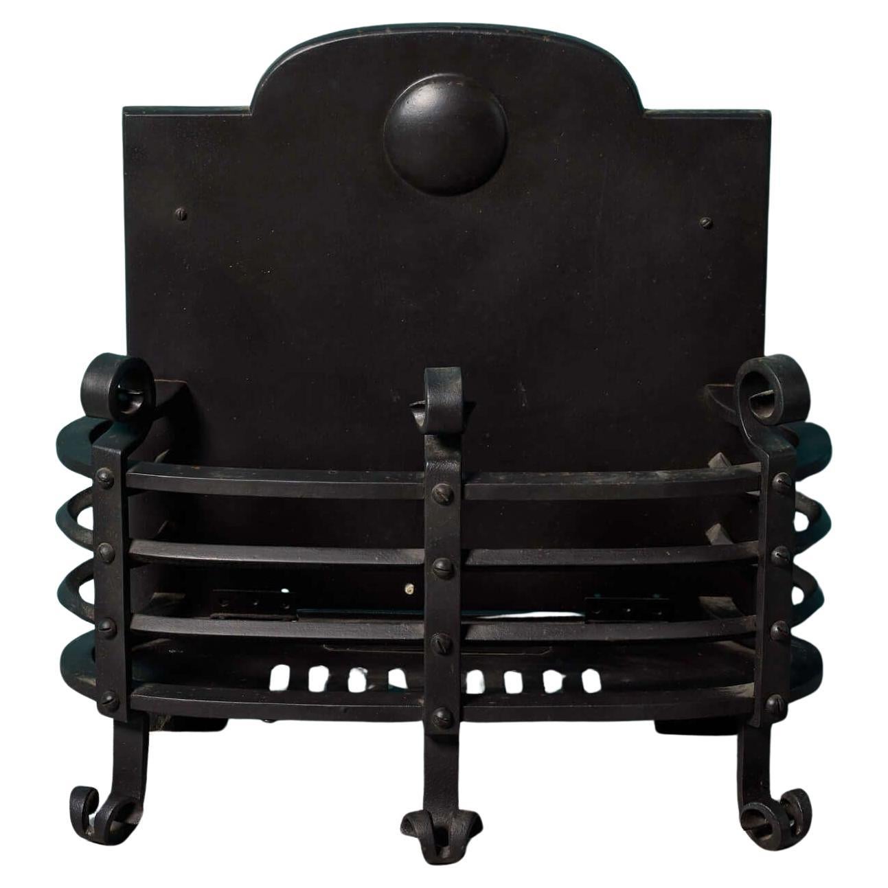 Grille de cheminée en fer forgé de style gothique victorien