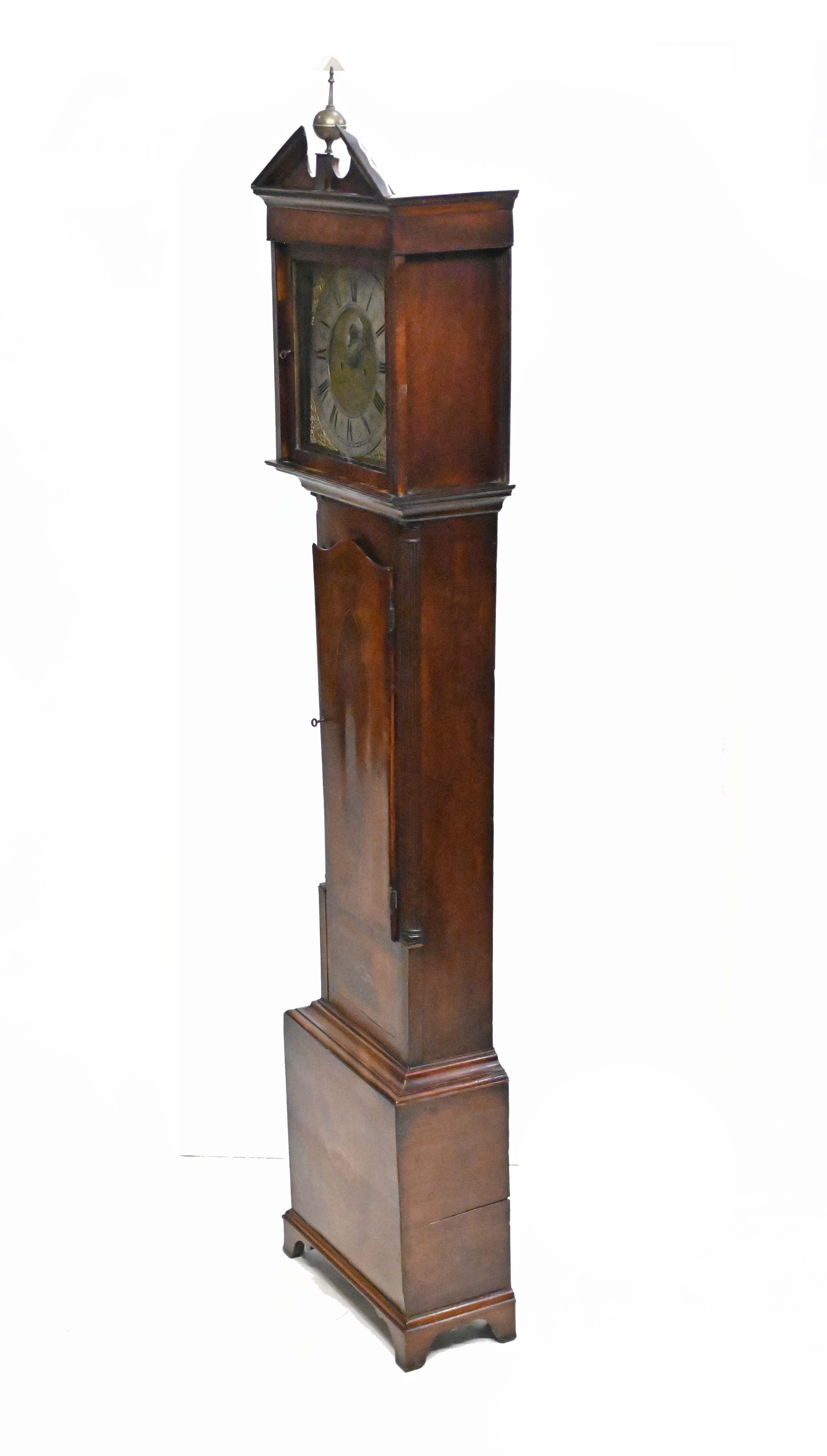Horloge grand-père victorienne Longcase Mahogany Time Chime 1840 en vente 2