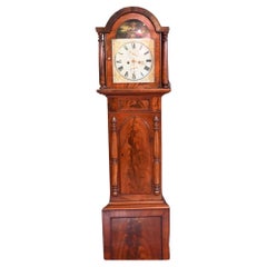 Orologio a pendolo vittoriano a cassa lunga in mogano