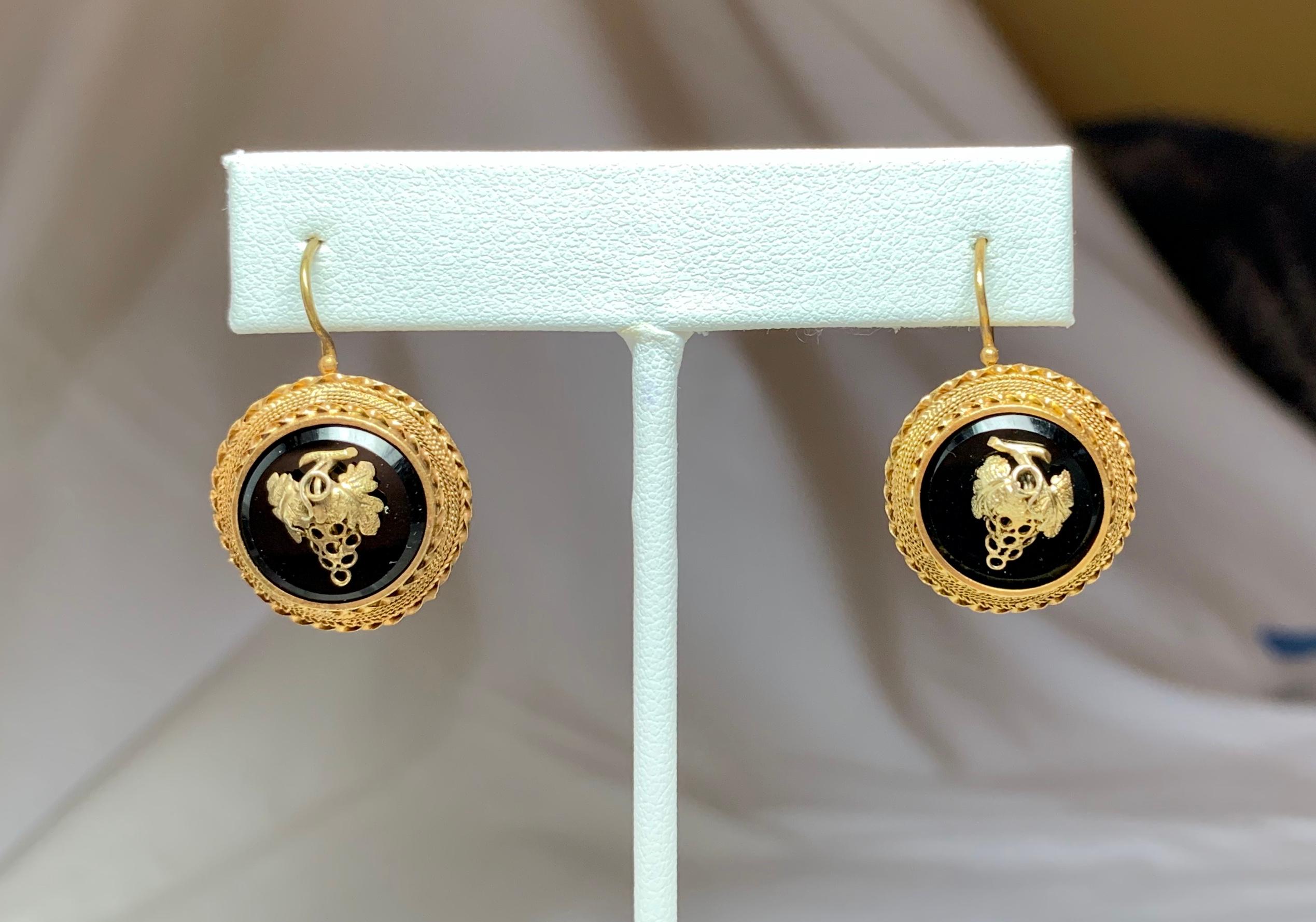 Round Cut Victorian Grape Earrings Pendant Suite 14k Gold Black Onyx Etruscan Revival 1870 For Sale