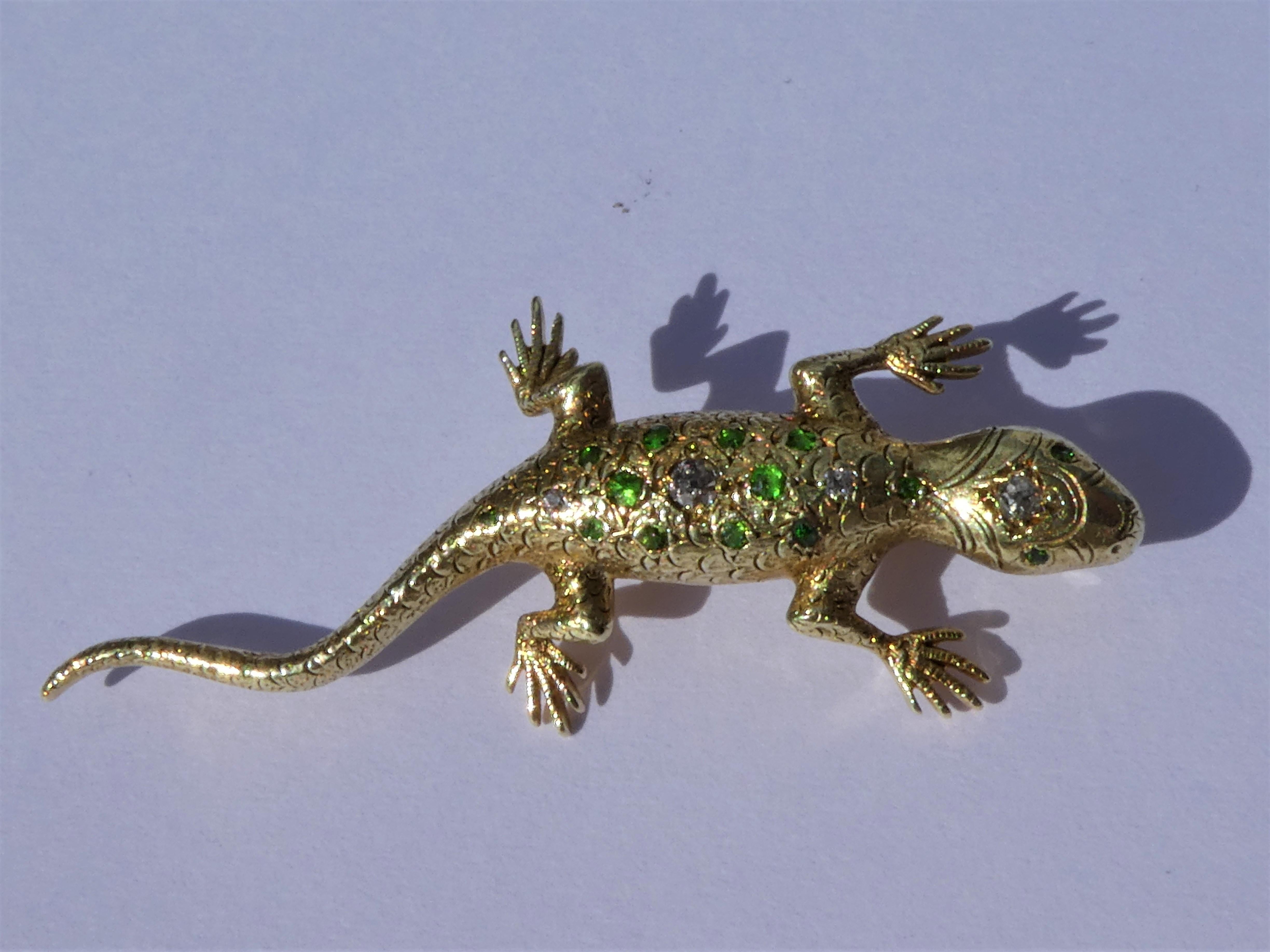 Late Victorian Victorian Green Demantoid Garnets Diamonds 14 Karat Gold Hedges Lizard Brooch For Sale