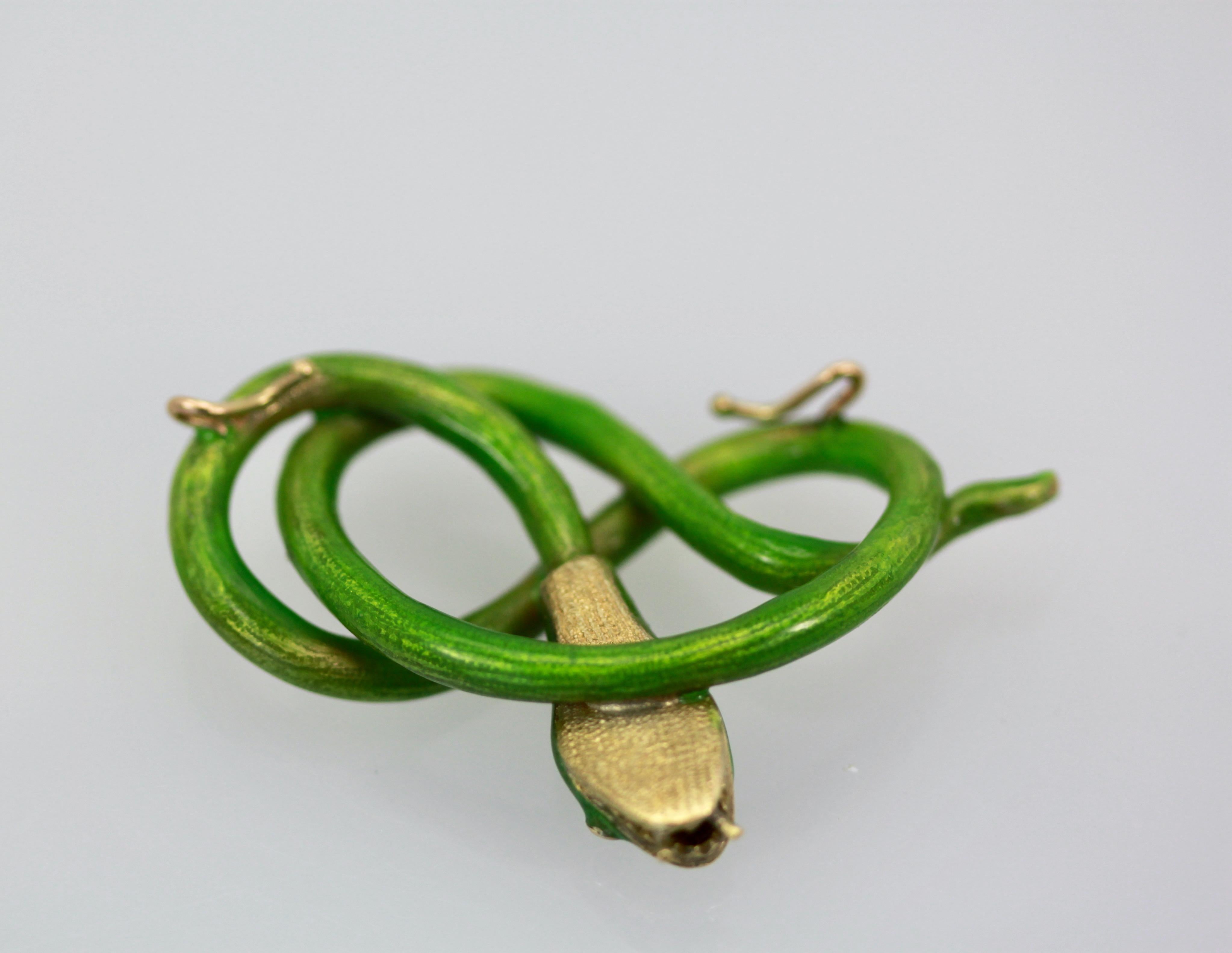 Women's or Men's Victorian Green Enamel Snake Pendant 18K For Sale