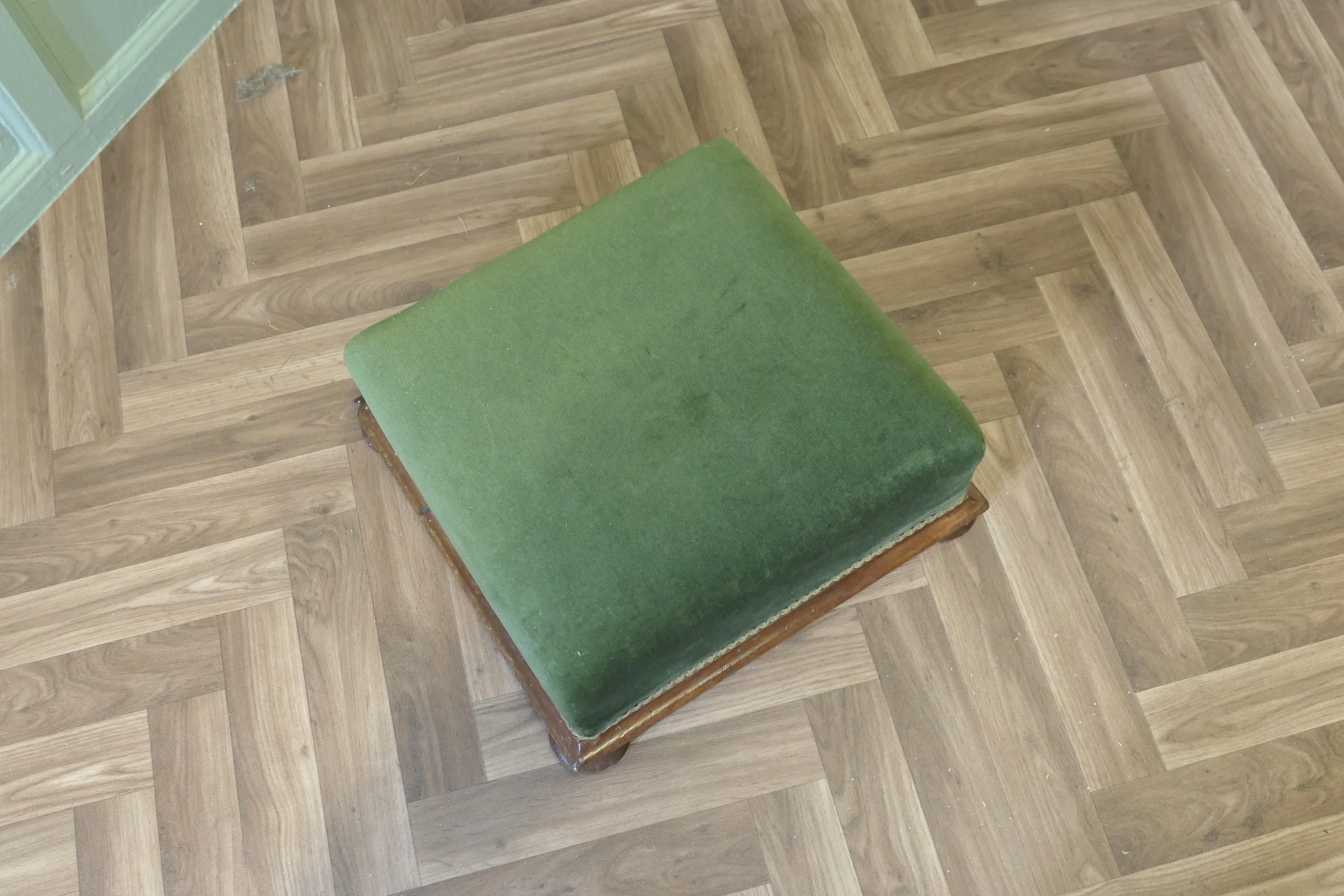 Victorian Green Velvet Foot Stool  A Lovely piece this Victorian stool is Square For Sale 1