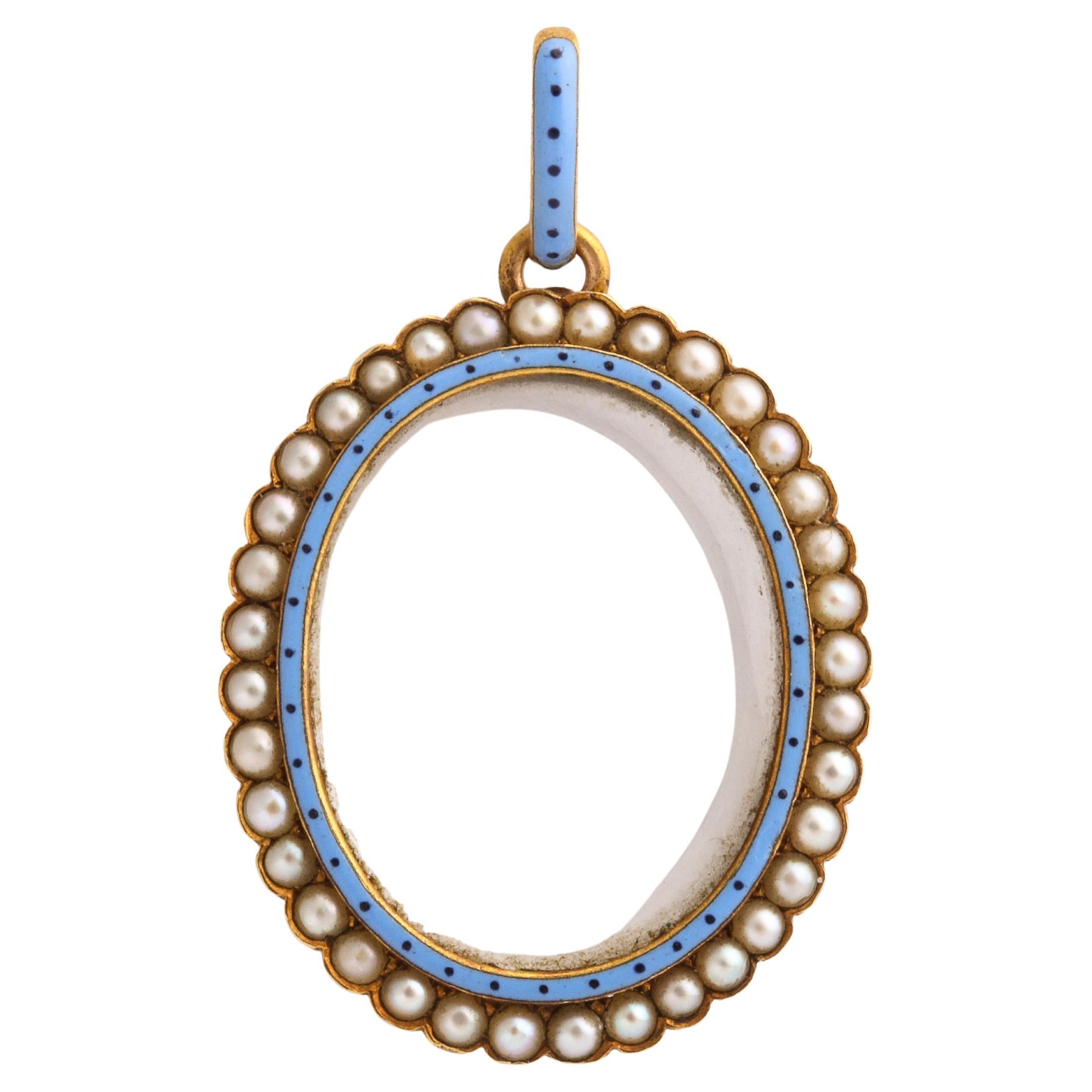 Medaglione vittoriano Guiliano in cristallo di rocca con perle naturali e smalto in vendita