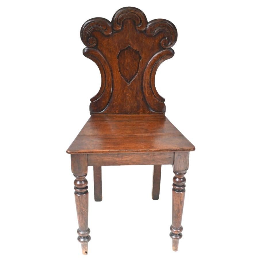 Chaise d'entrée victorienne en acajou avec accent ancien 1860 en vente