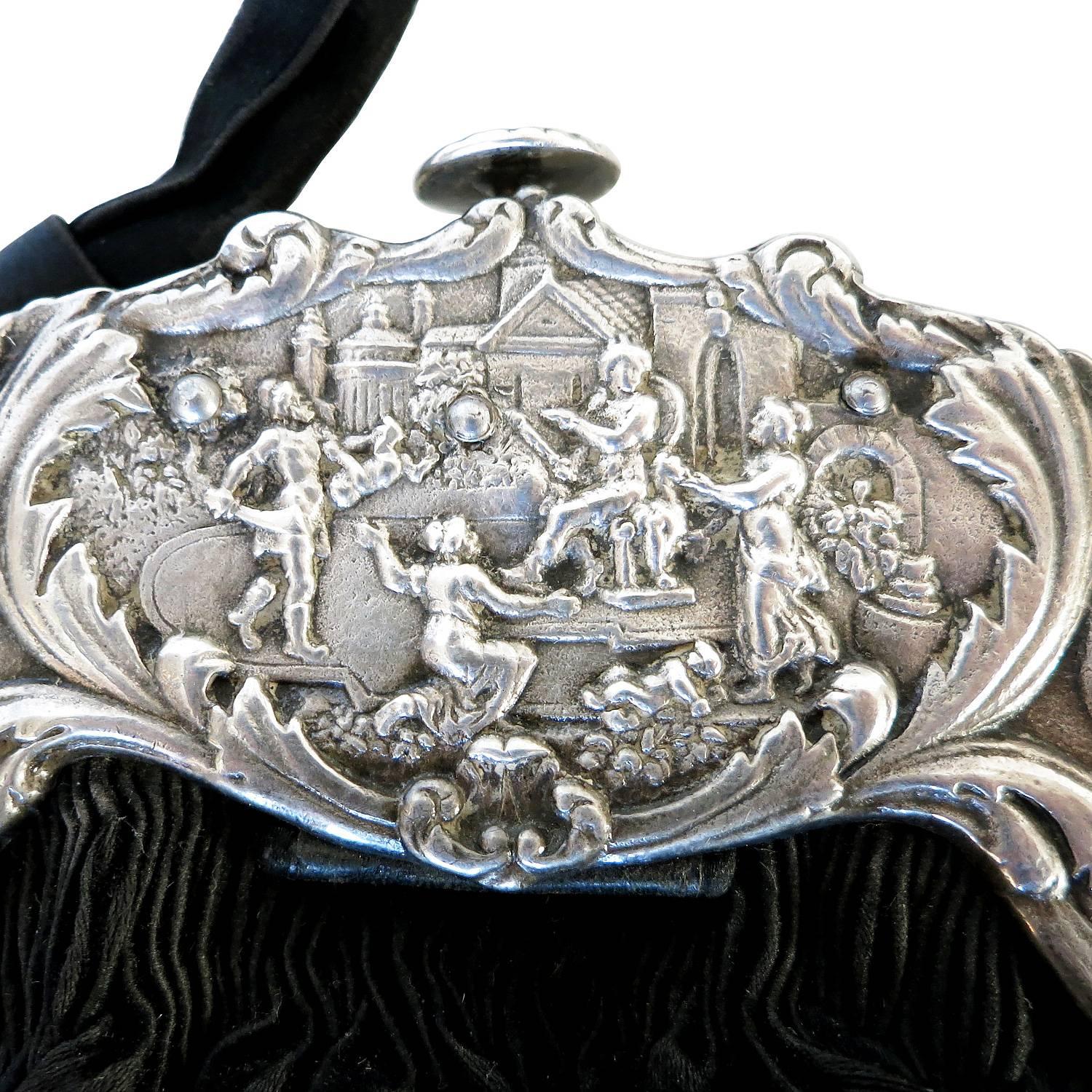 English Victorian Hand Bag with Large Decorative Sterling Silver Clasp For Sale