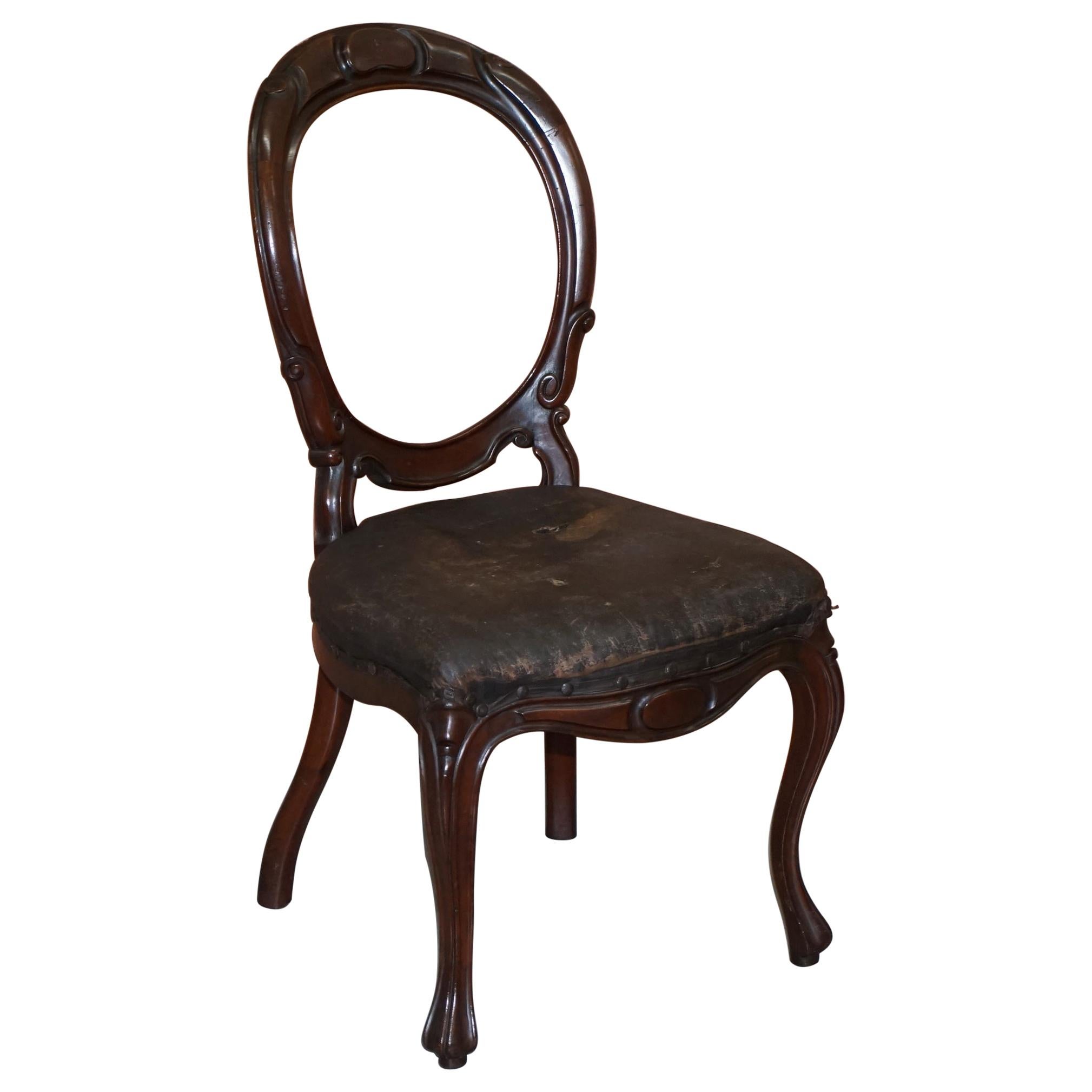 Victorian Hand Carved Hardwood Spoon Medallion Back Occasional Dining Chair