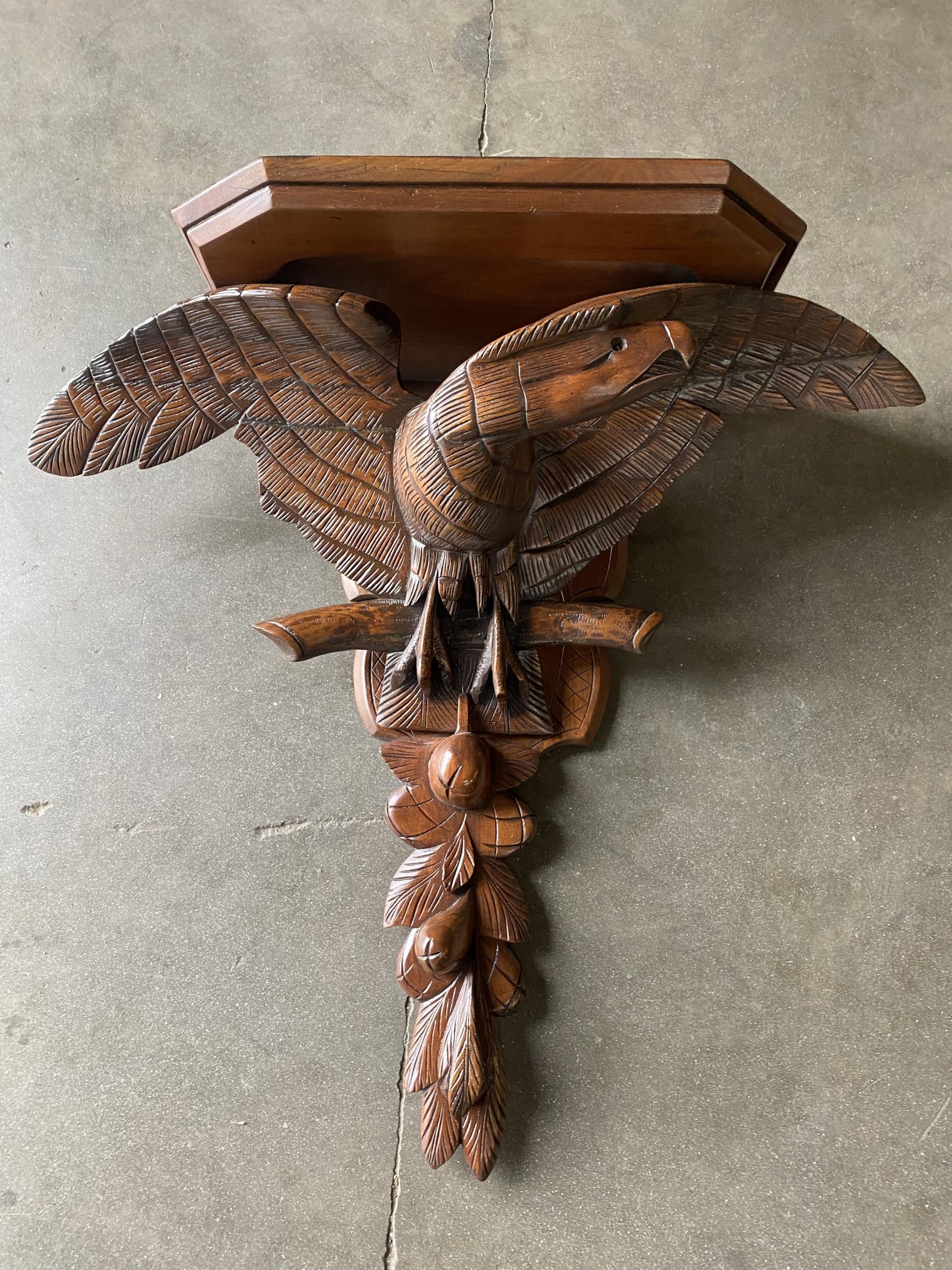 Victorian Hand Carved Oak American War Eagle Wall Shelf Sconce For Sale 1