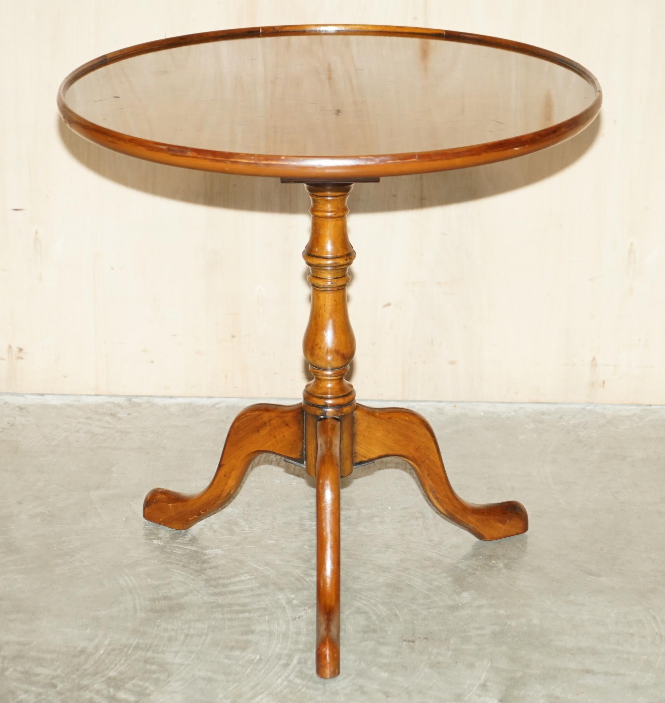 We are delighted to offer for sale this lovely original Victorian Pollard oak tilt top side end lamp wine table with the most sublime patina I have ever seen!

What a table!!!! I mean what a table!!!!!!!! This thing is amazing, I absolutely love