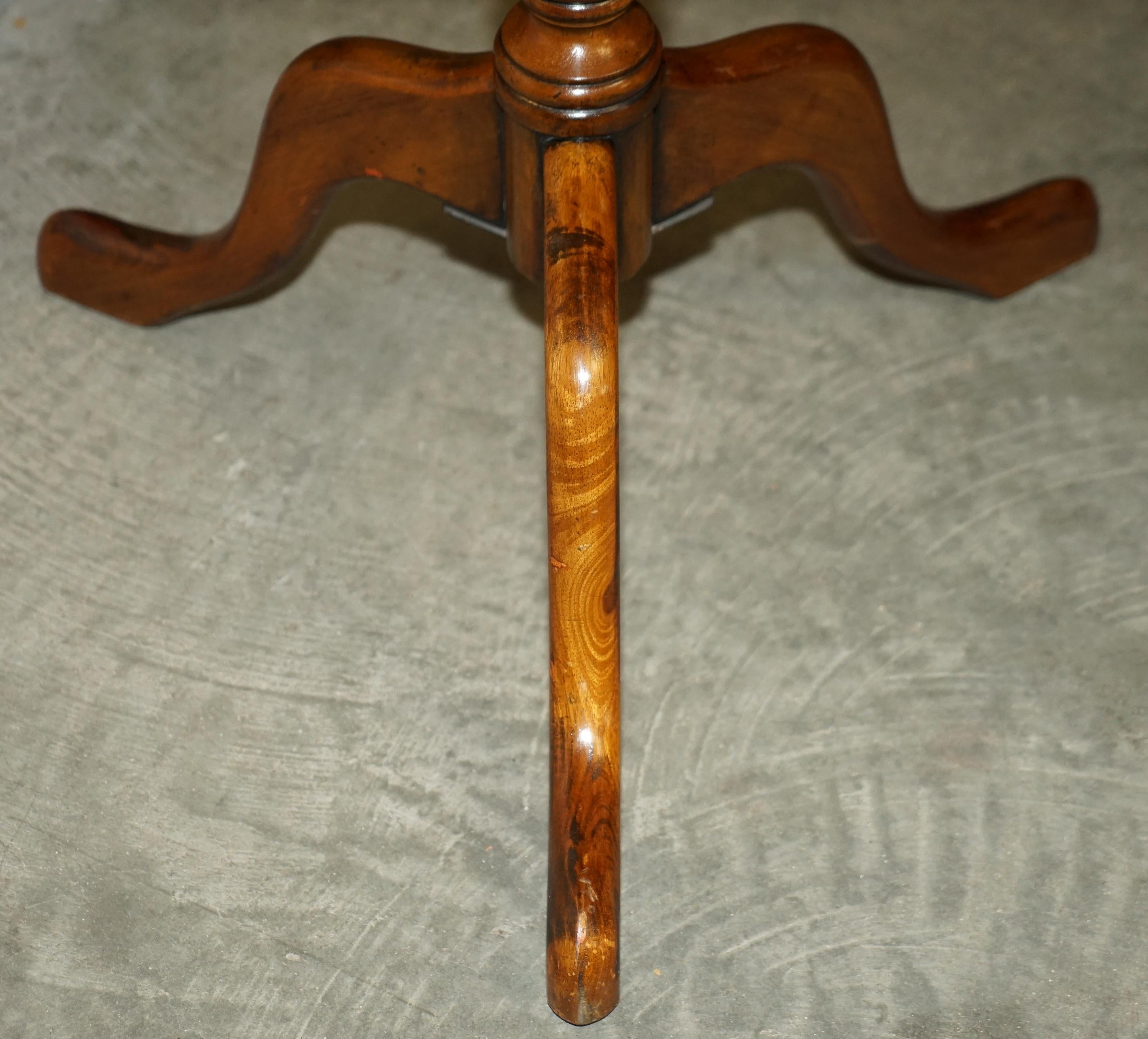 Victorian Hand Carved Pollard Oak Tilt Top Tripod Wine Side End Lamp Table For Sale 2