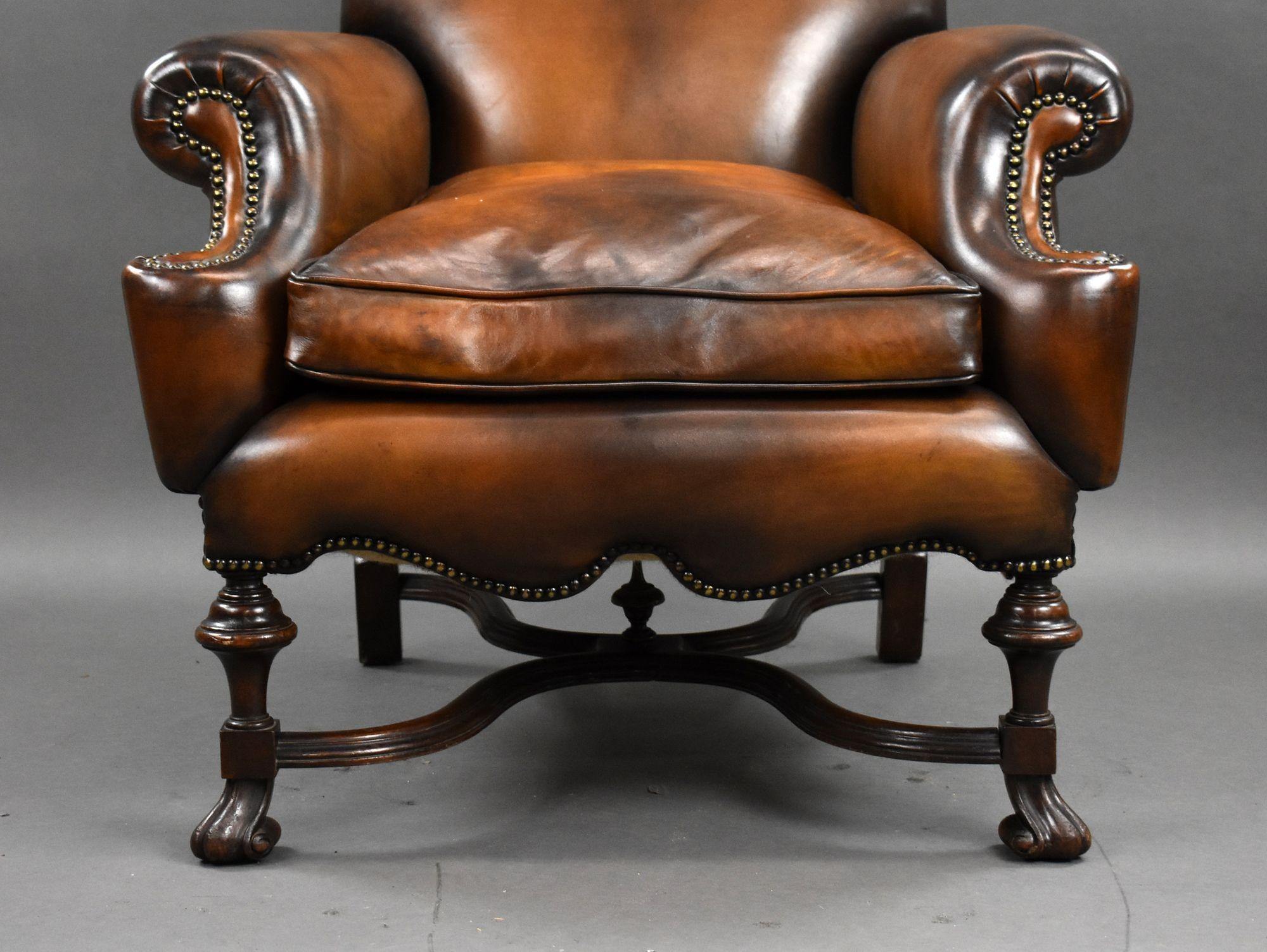 Fauteuil victorien en cuir teint à la main Bon état - En vente à Chelmsford, Essex