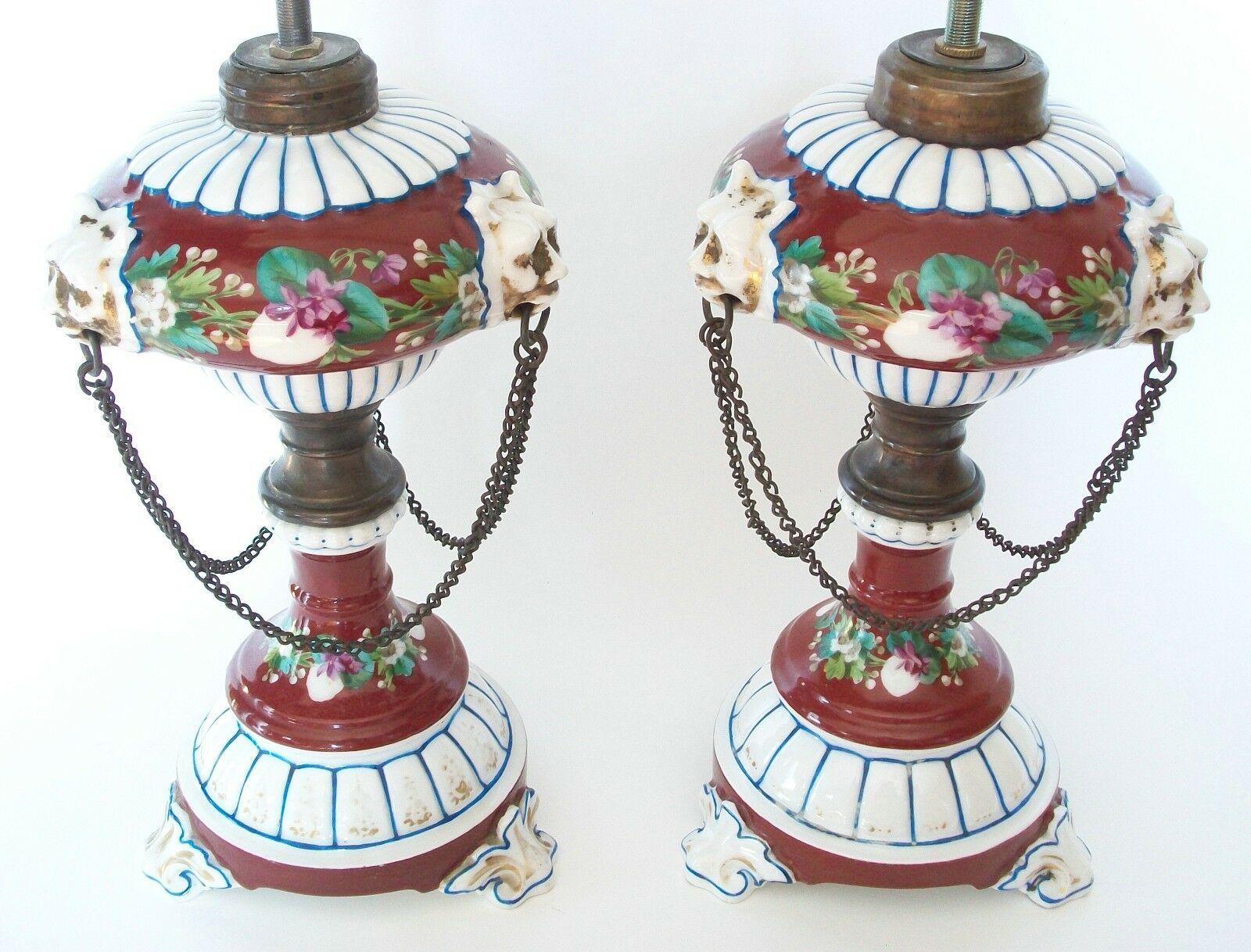 British Victorian Hand Painted Ceramic Oil Lamps with Chain Swags & Lion Masks, C.1850 For Sale