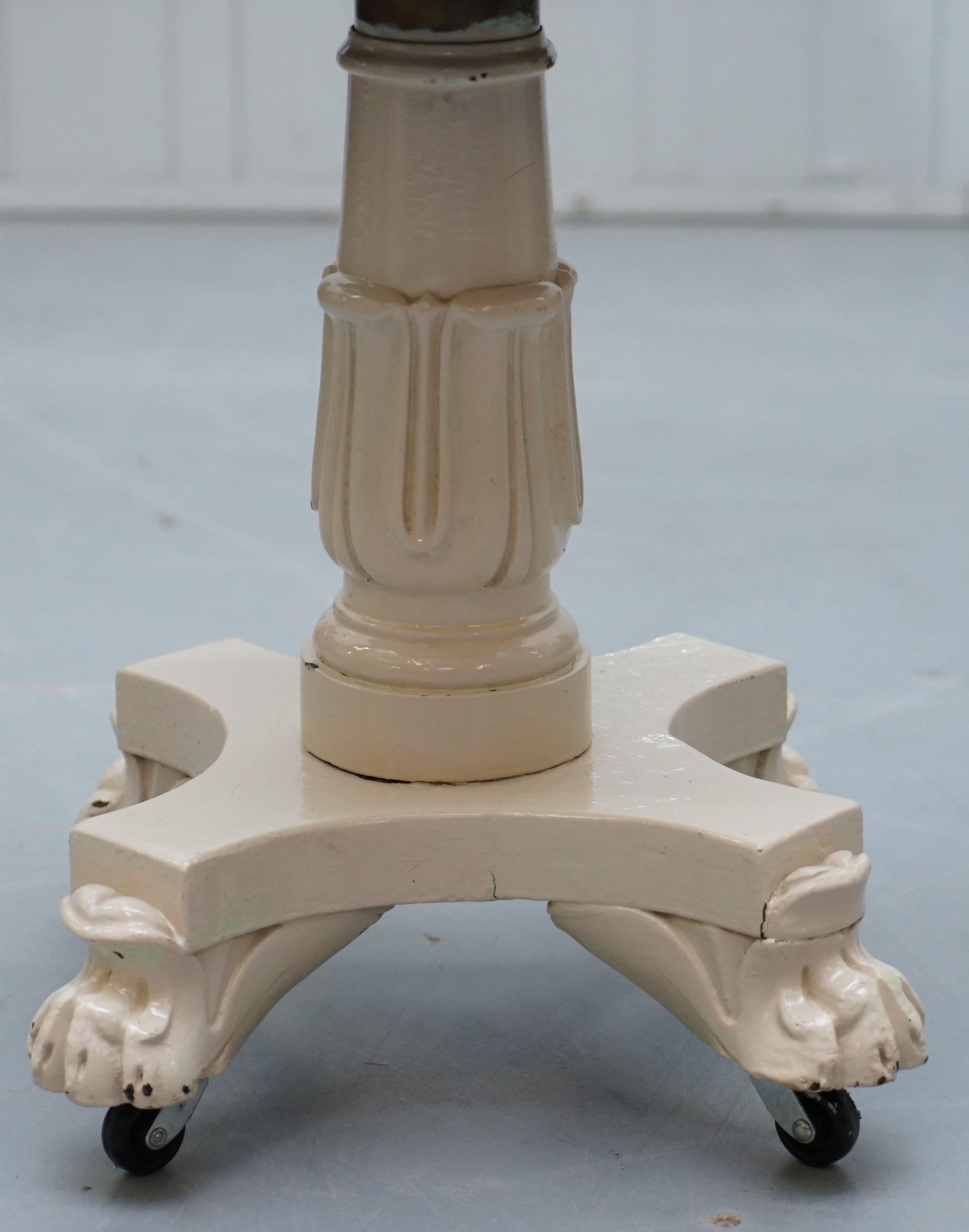 adjustable stool with wheels