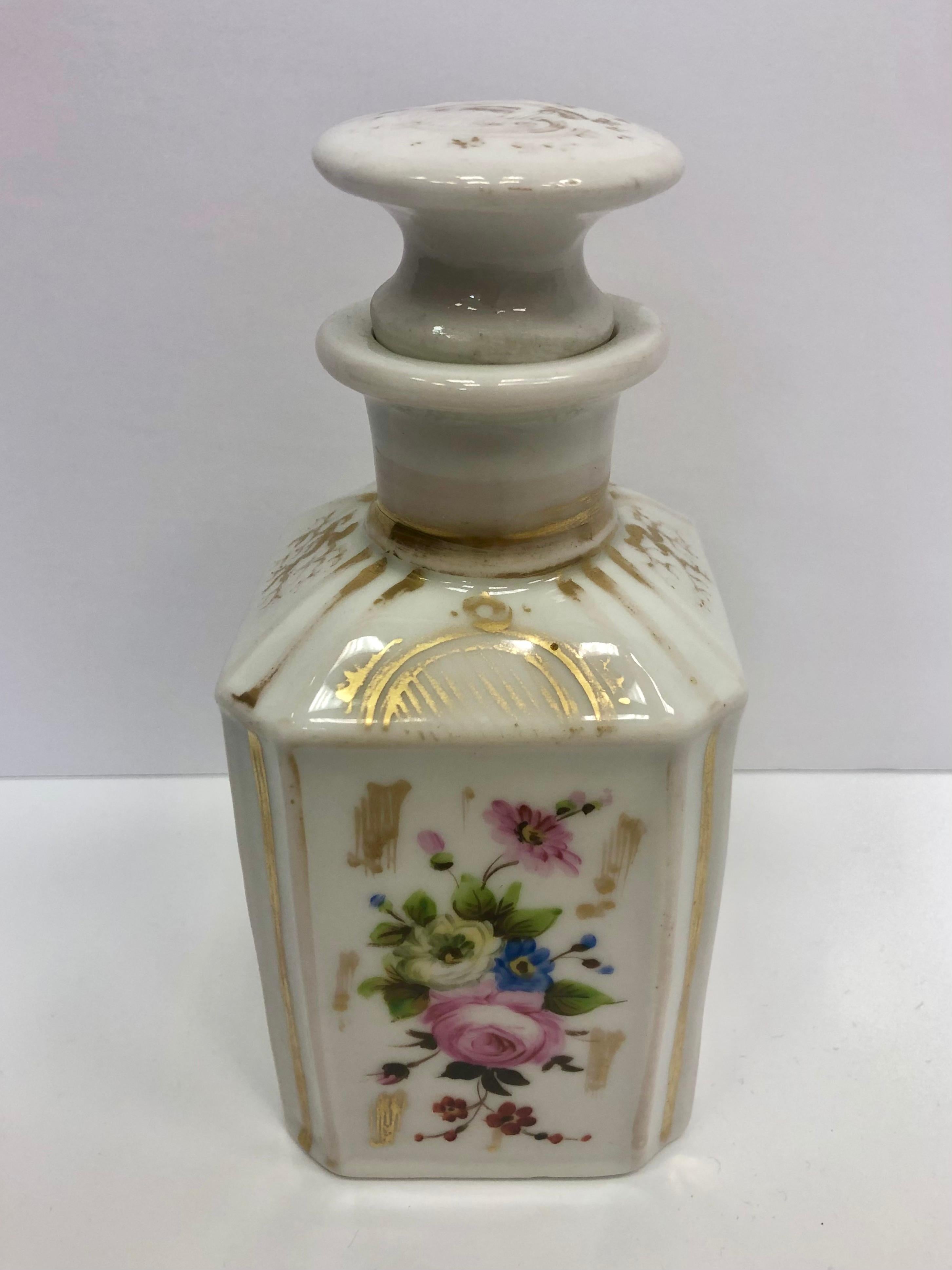 Victorian Hand Painted Porcelain Tea Caddy, English, 1870 In Good Condition For Sale In Stamford, CT