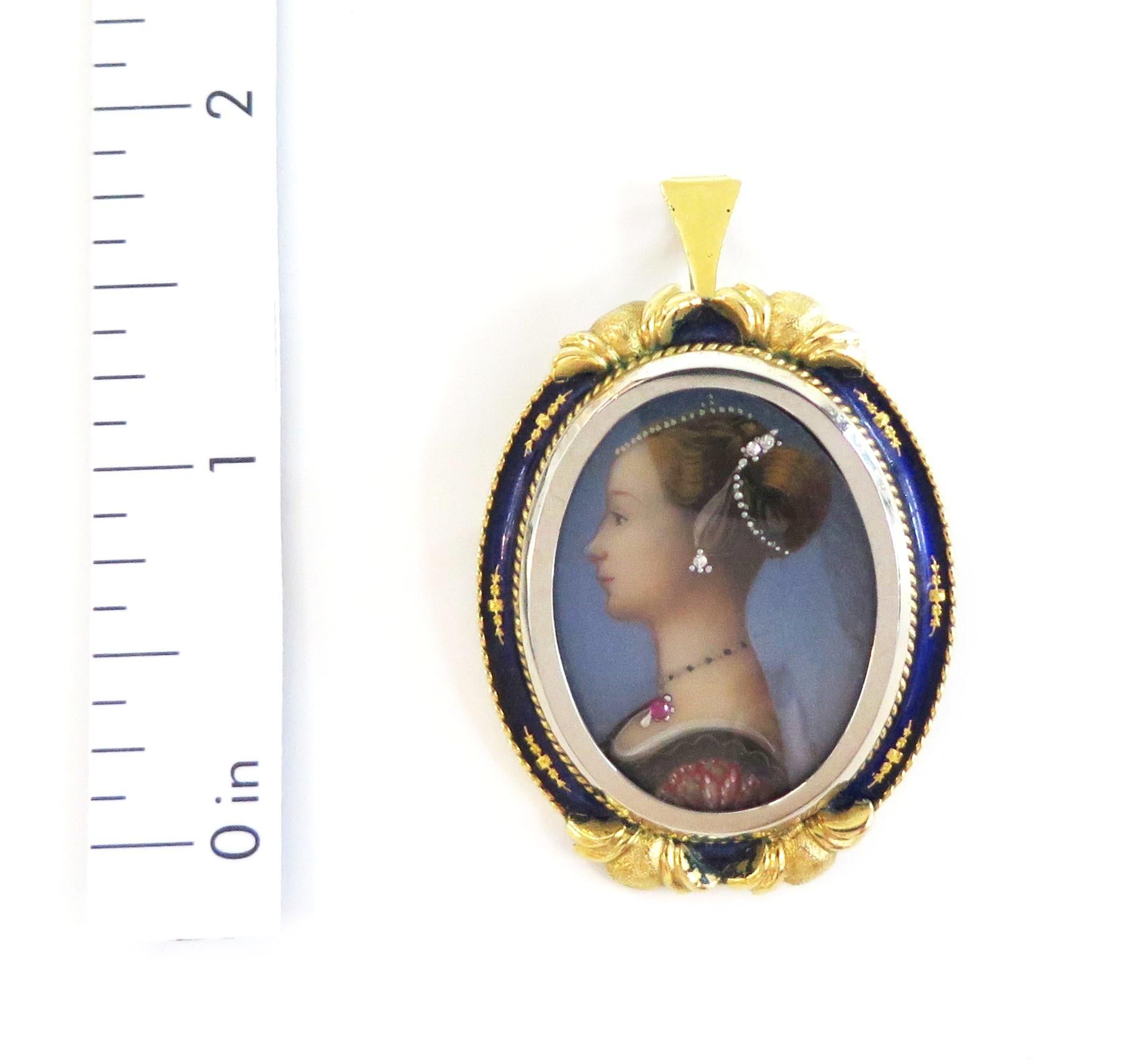 Victorian Hand-Painted Portrait Pin  Pendant In Good Condition For Sale In Bellmore, NY