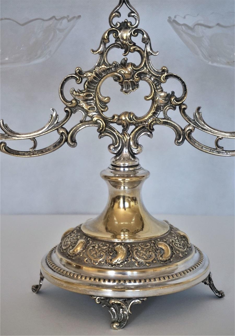 Centre de table victorien Epergne en cristal taillé à la main et plaqué argent, Angleterre, 1880-1889 en vente 3