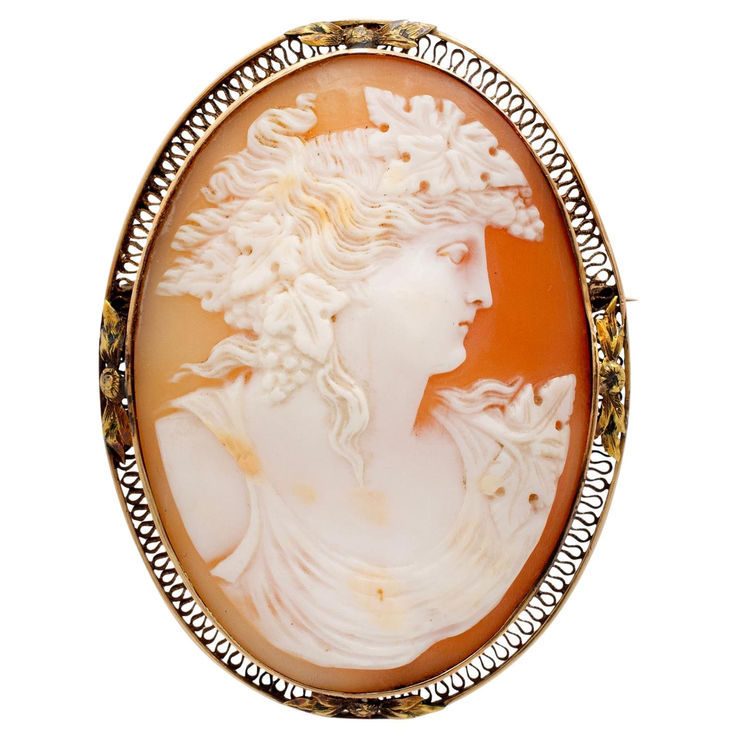Victorian Handmade 14K Yellow Gold Large Oval Woman Portrait Cameo Brooch For Sale