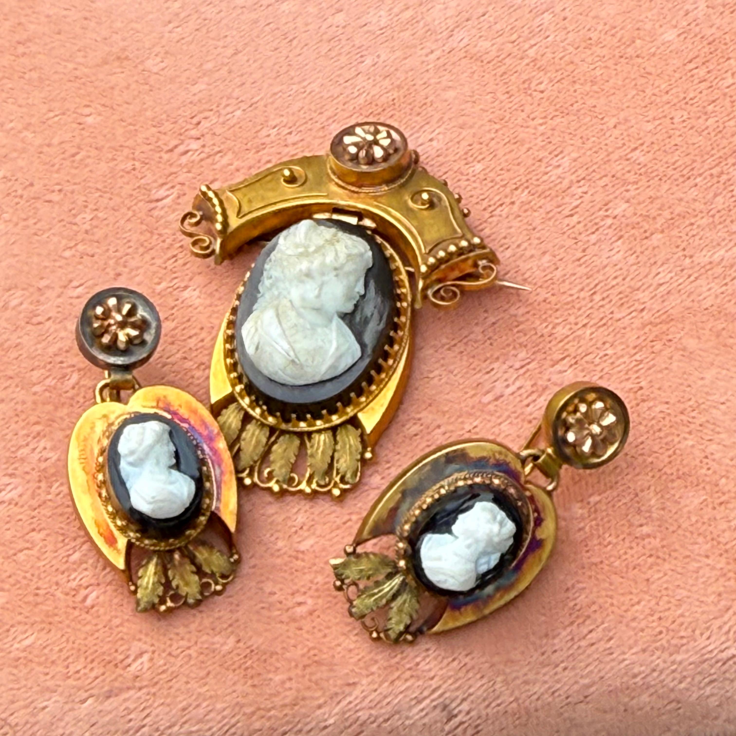 Victorian Hard Stone Cameo Drop Earrings Pin Brooch Set For Sale 8