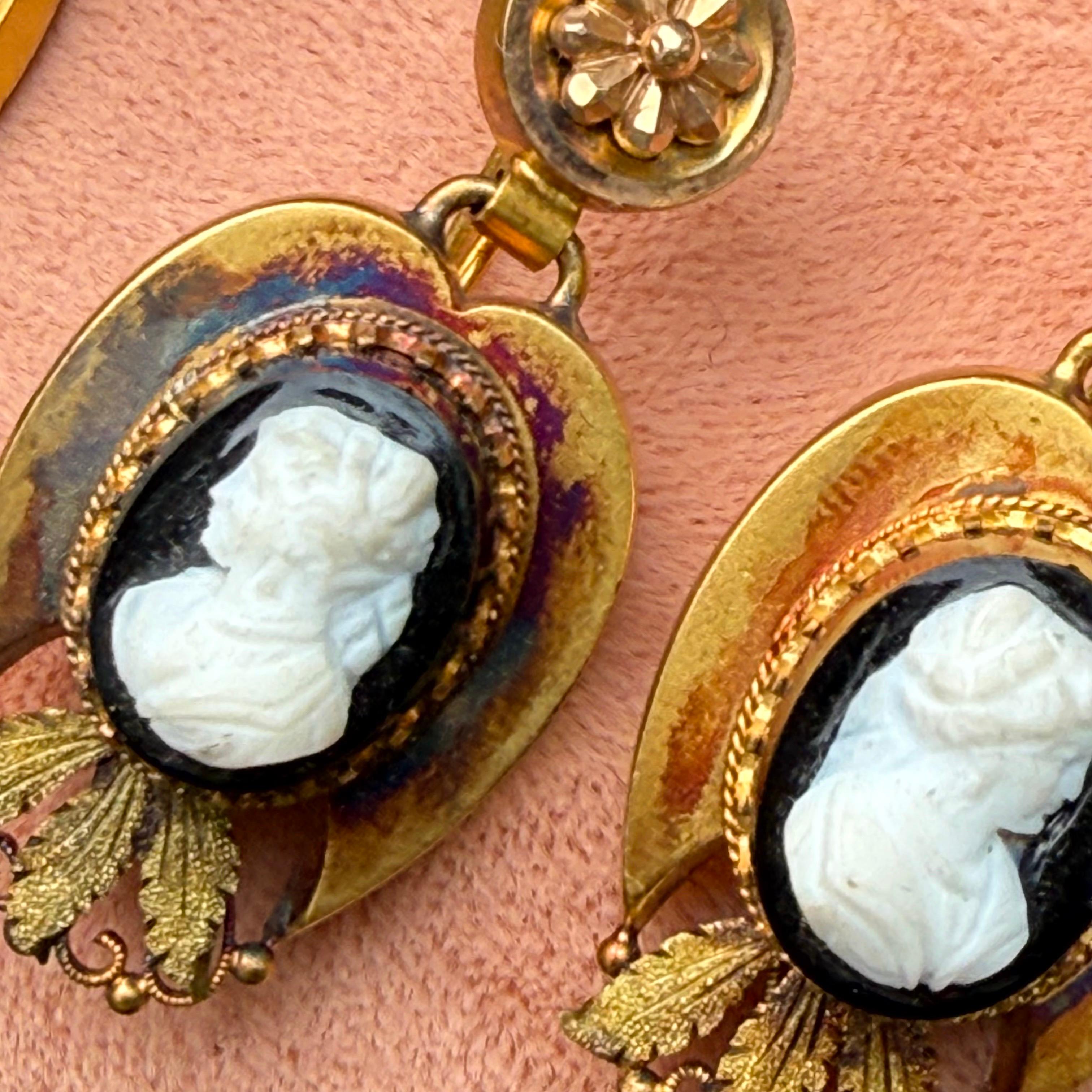 Victorian Hard Stone Cameo Drop Earrings Pin Brooch Set For Sale 9