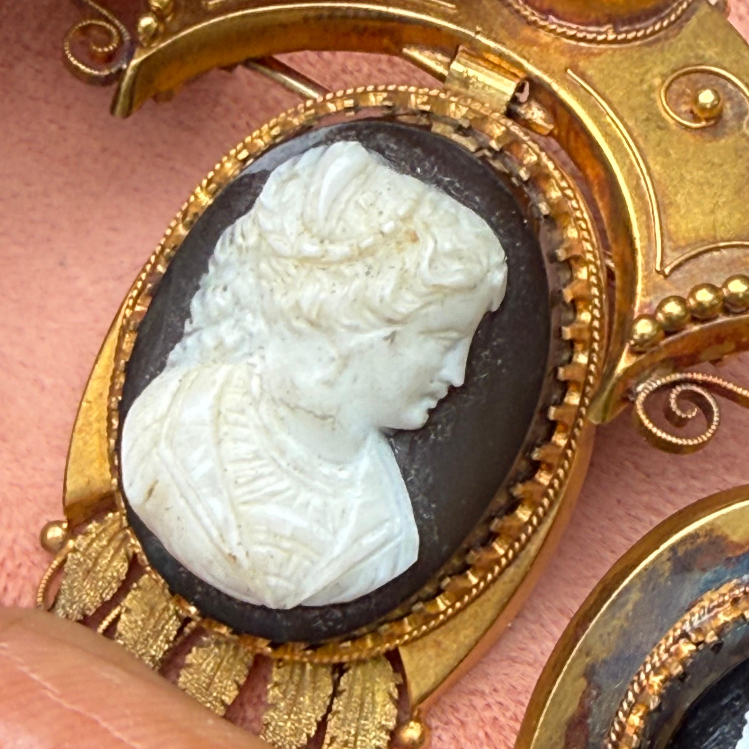Victorian Hard Stone Cameo Drop Earrings Pin Brooch Set For Sale 10