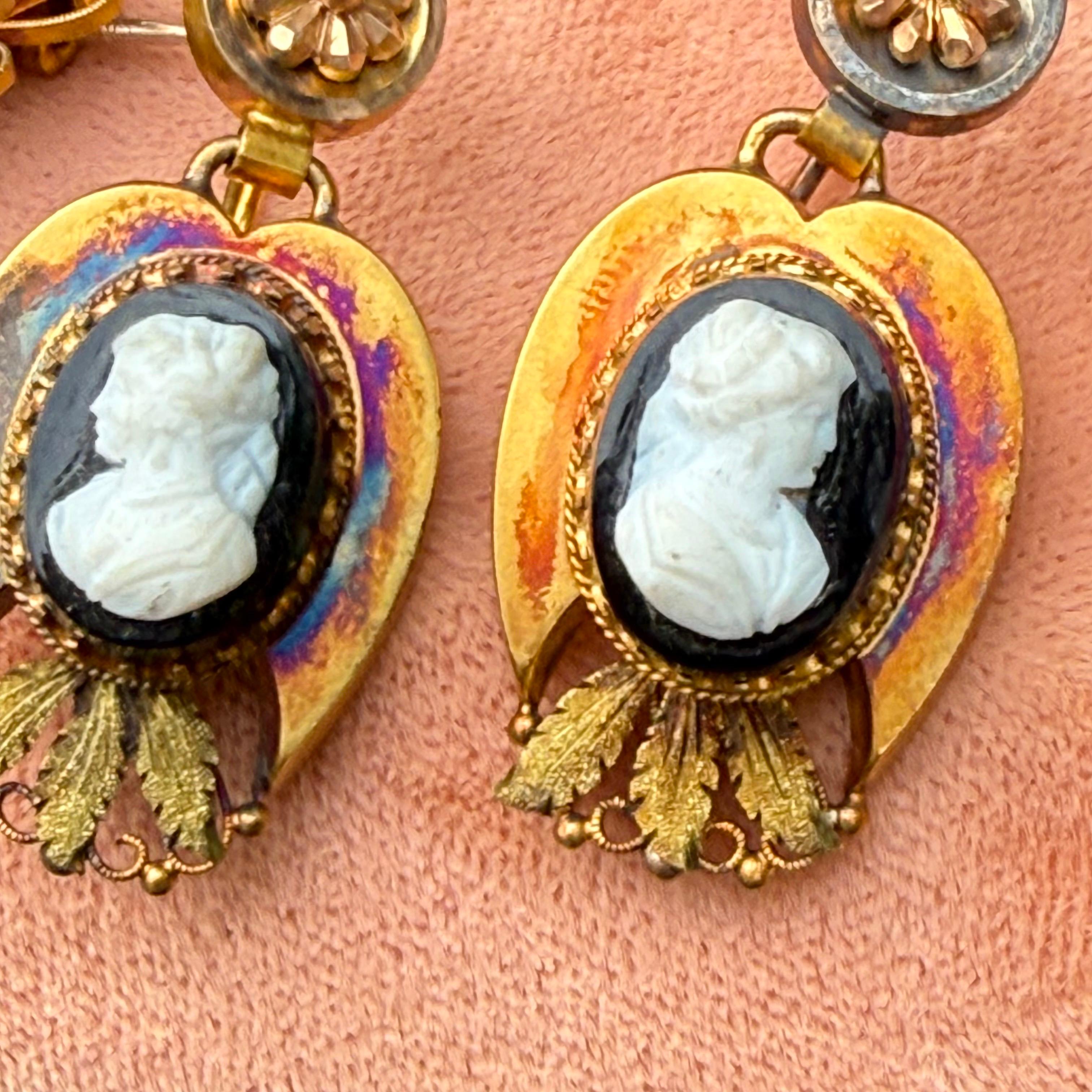 Victorian Hard Stone Cameo Drop Earrings Pin Brooch Set For Sale 13