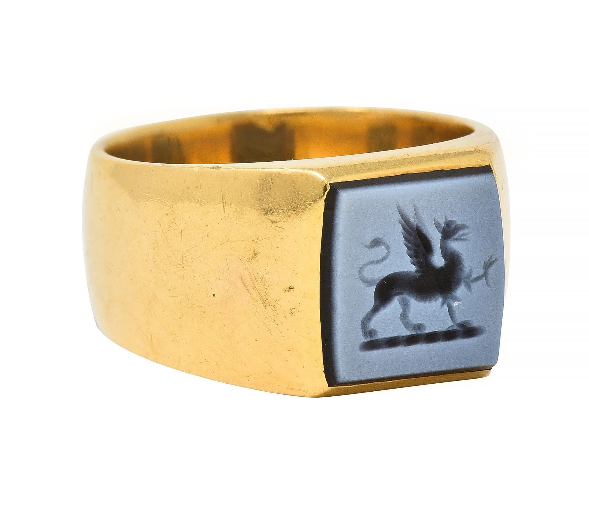 Uncut Victorian Hardstone Intaglio 18 Karat Yellow Gold Griffin Unisex Signet Ring For Sale