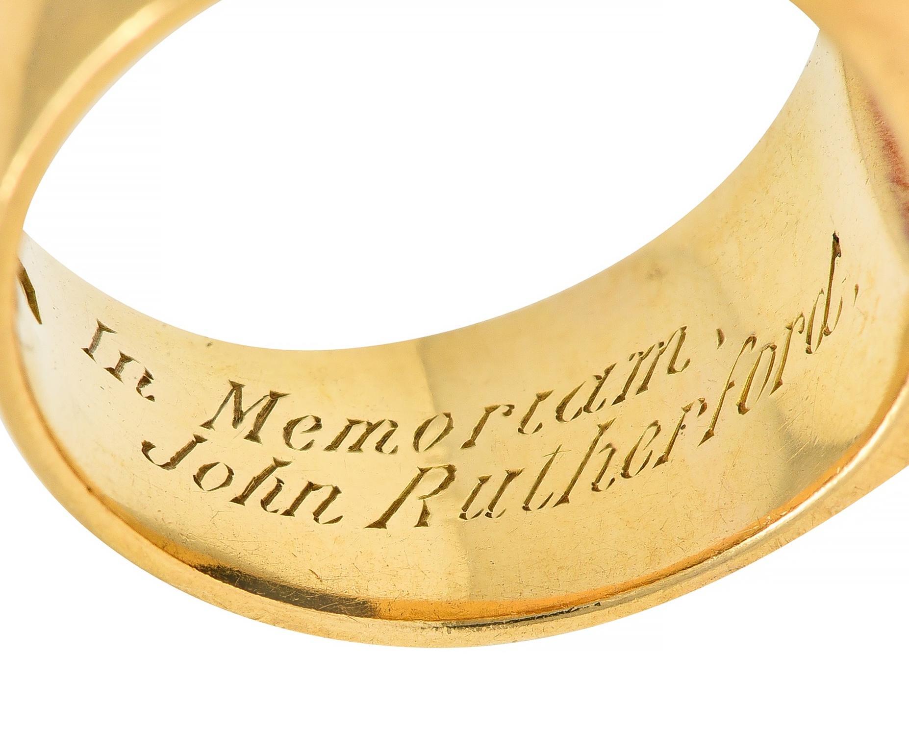 Victorian Hardstone Intaglio 18 Karat Yellow Gold Griffin Unisex Signet Ring For Sale 4