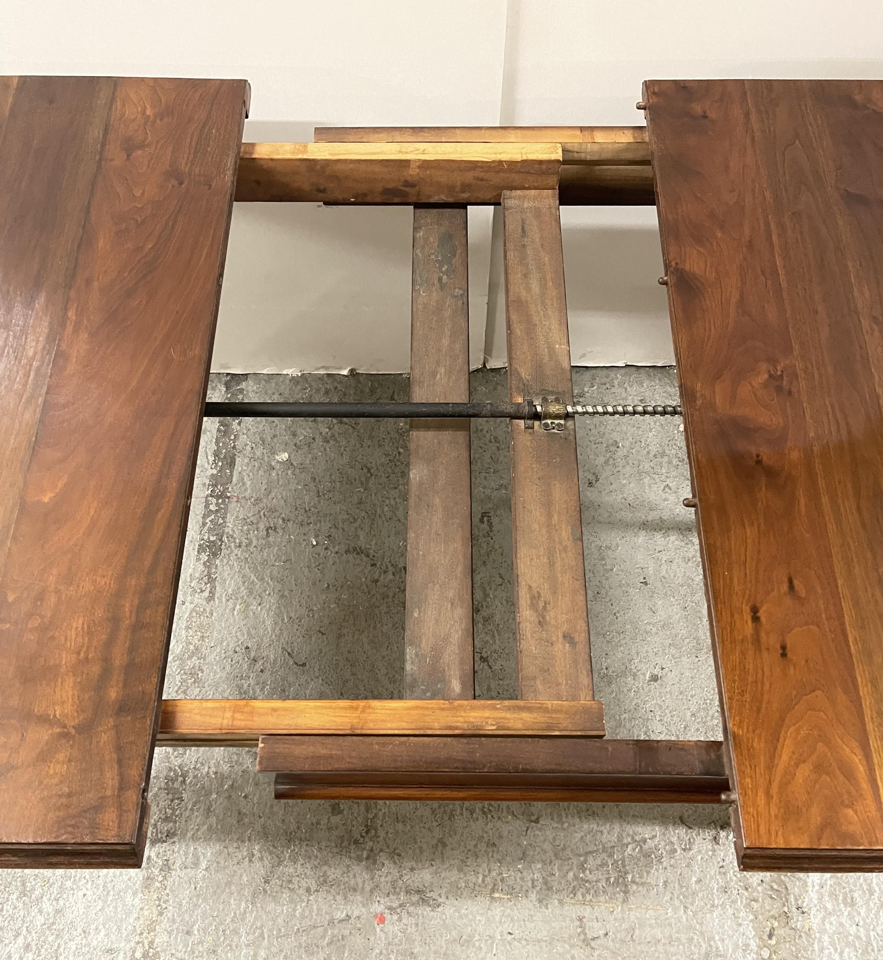 Victorian Hardwood Wind Out Extending Dining Table with Fluted Legs and Castors 7