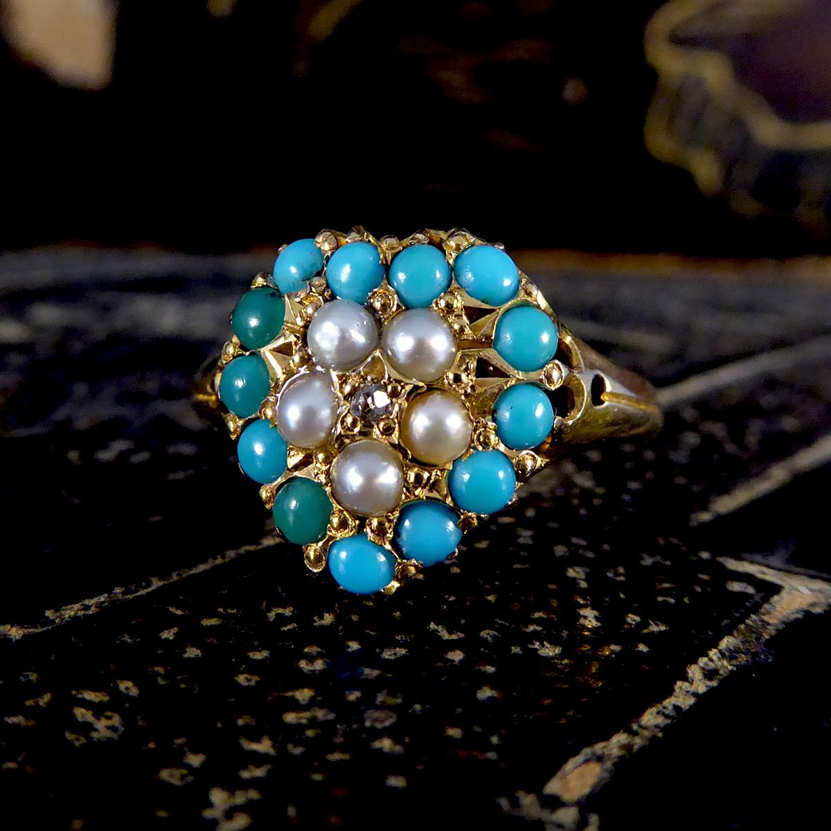 Bague victorienne en or 18 carats en forme de cœur, turquoise, perles naturelles et diamants en vente 2