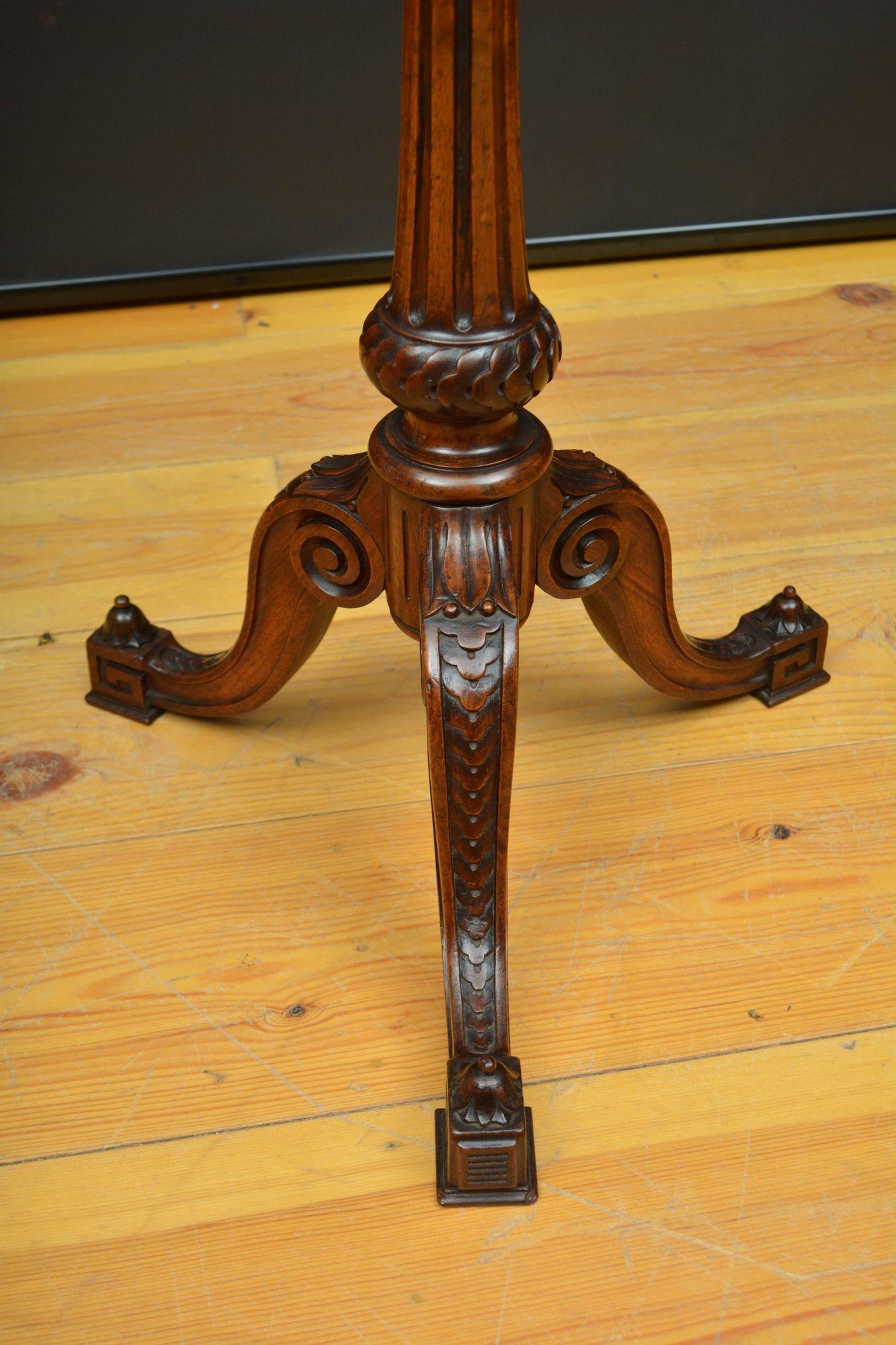 Mogano Tavolino Victorian regolabile in altezza in vendita