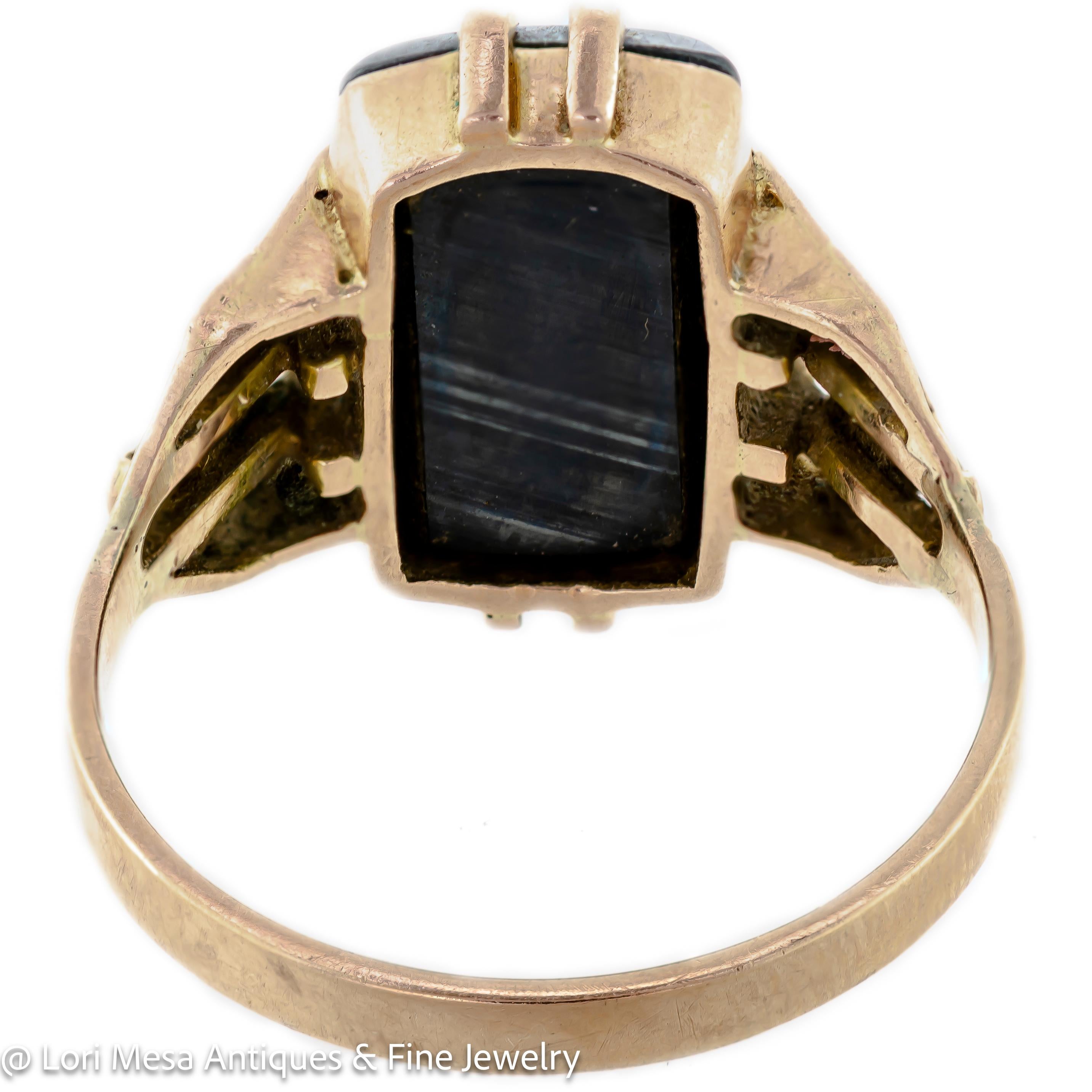 Victorian Hematite Intaglio and 14K Yellow Gold Ring For Sale 1