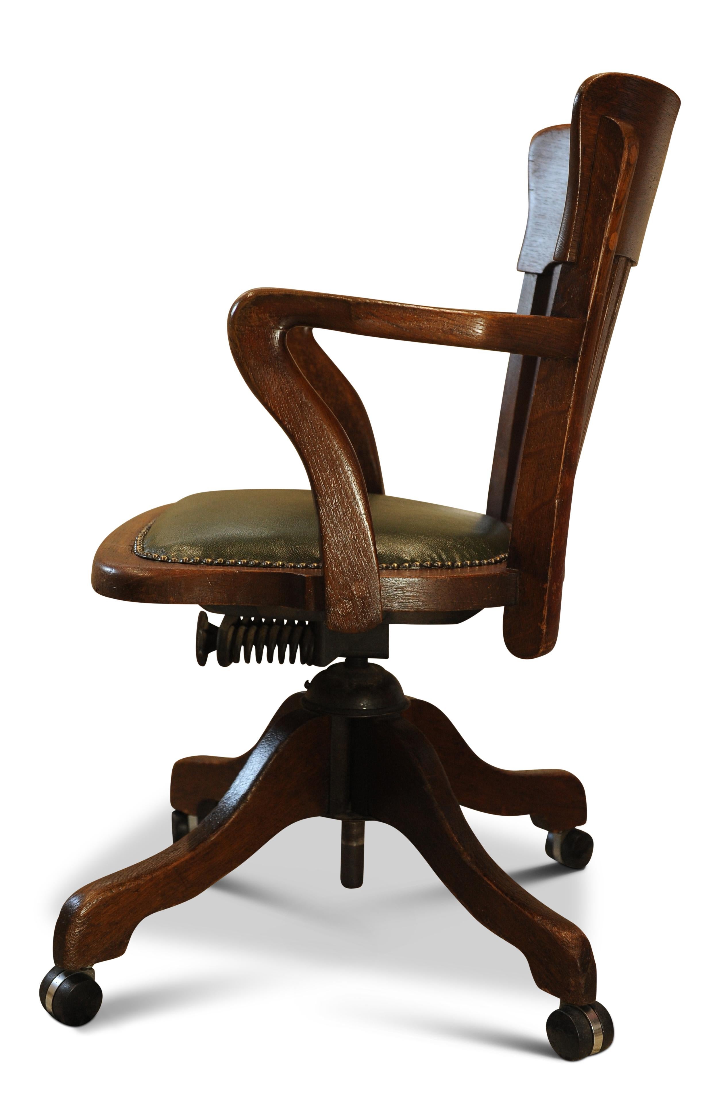 Chair 2025 19 HC

Antique Victorian classic clerks office chair, has original tilt, sprung action seat mechanism, height adjustable and racing green padded leather seat.
Later castors.

Extra dimensions
Full height 83.5cm - 93cm
Arm height 64.5cm -