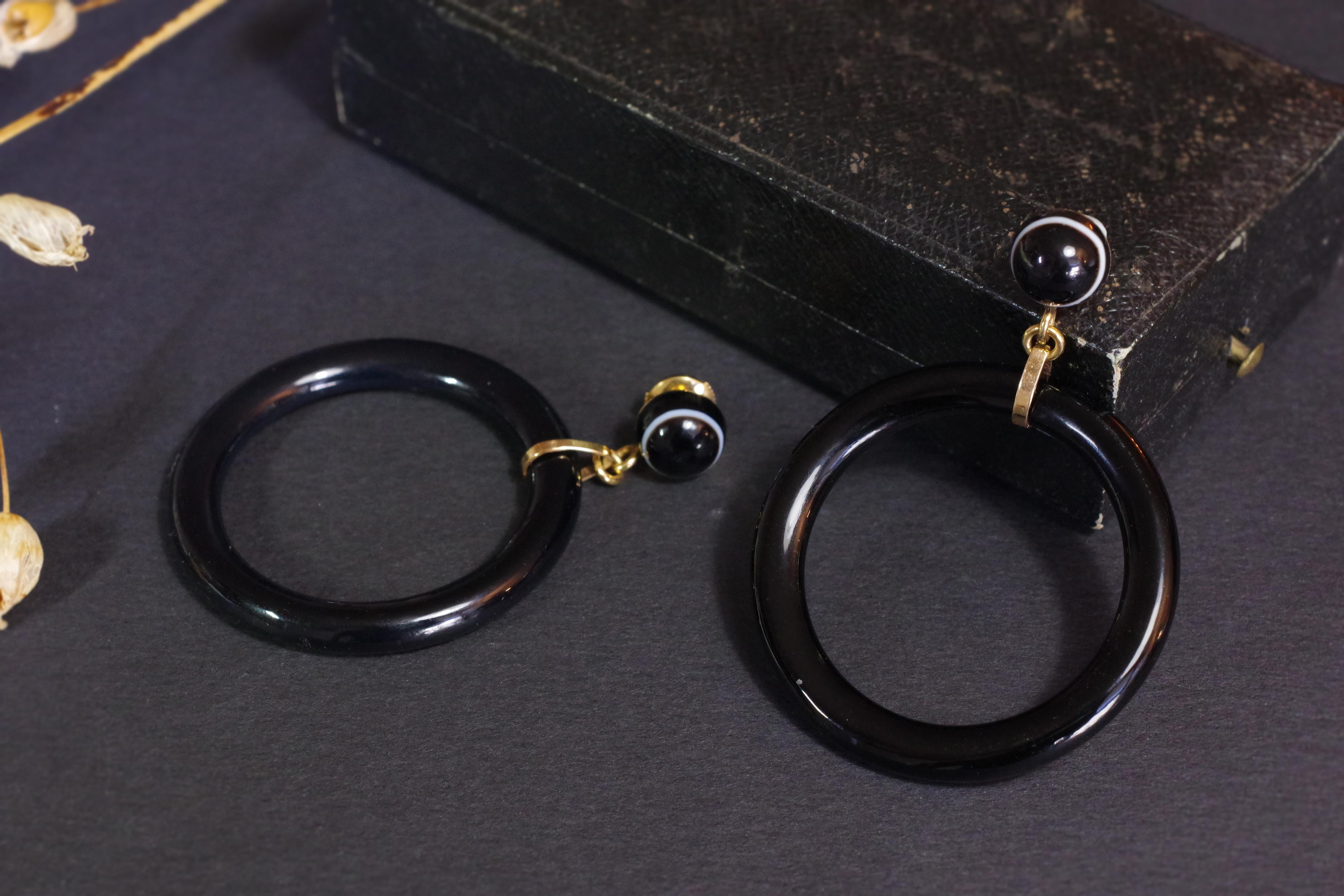 Cabochon Victorian Hoop Onyx Earrings in Yellow Gold, Mourning Earrings
