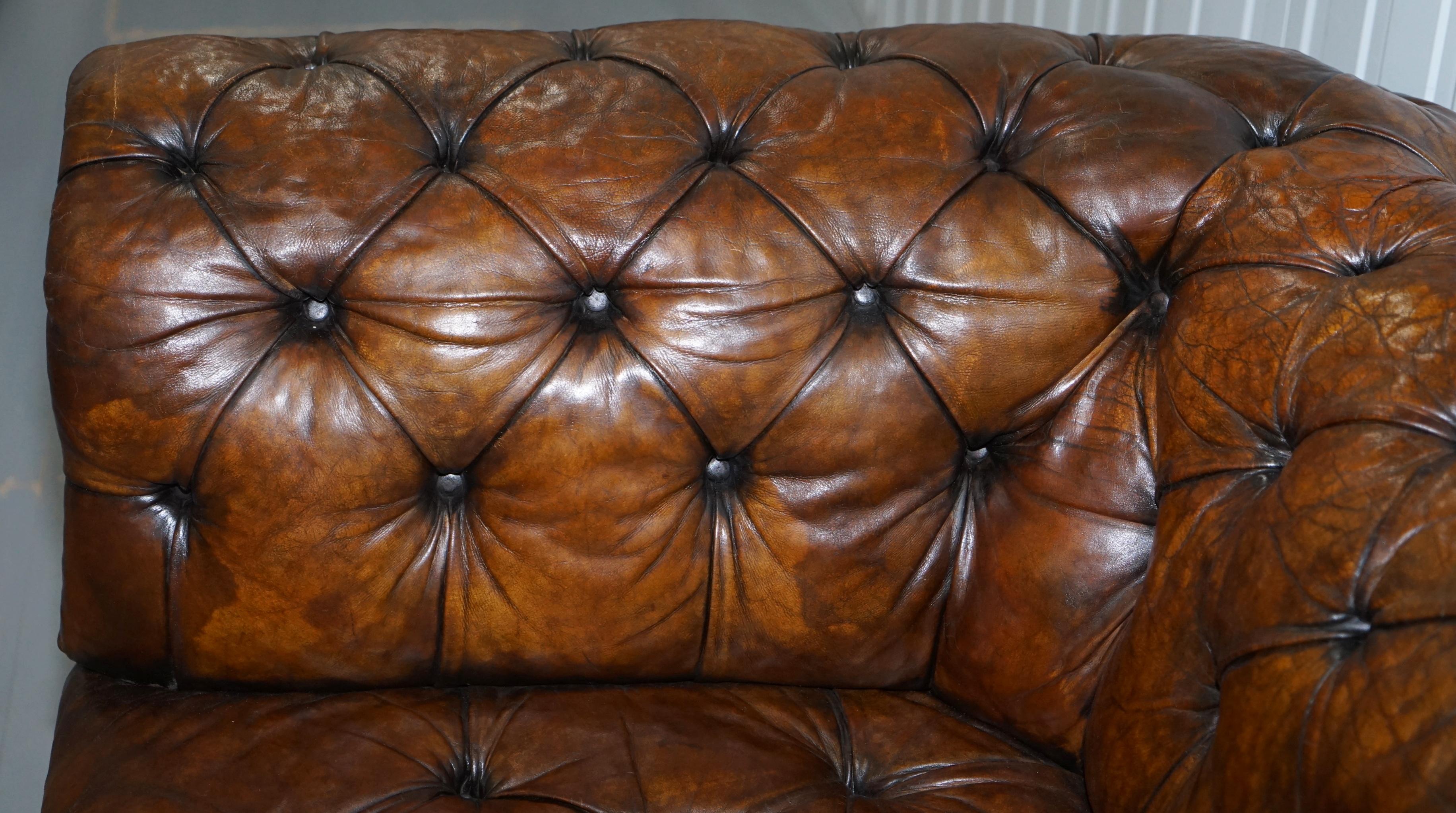 Late 19th Century Victorian Horse Hair Fully Restored Brown Leather Chesterfield Sofa Redwood Leg