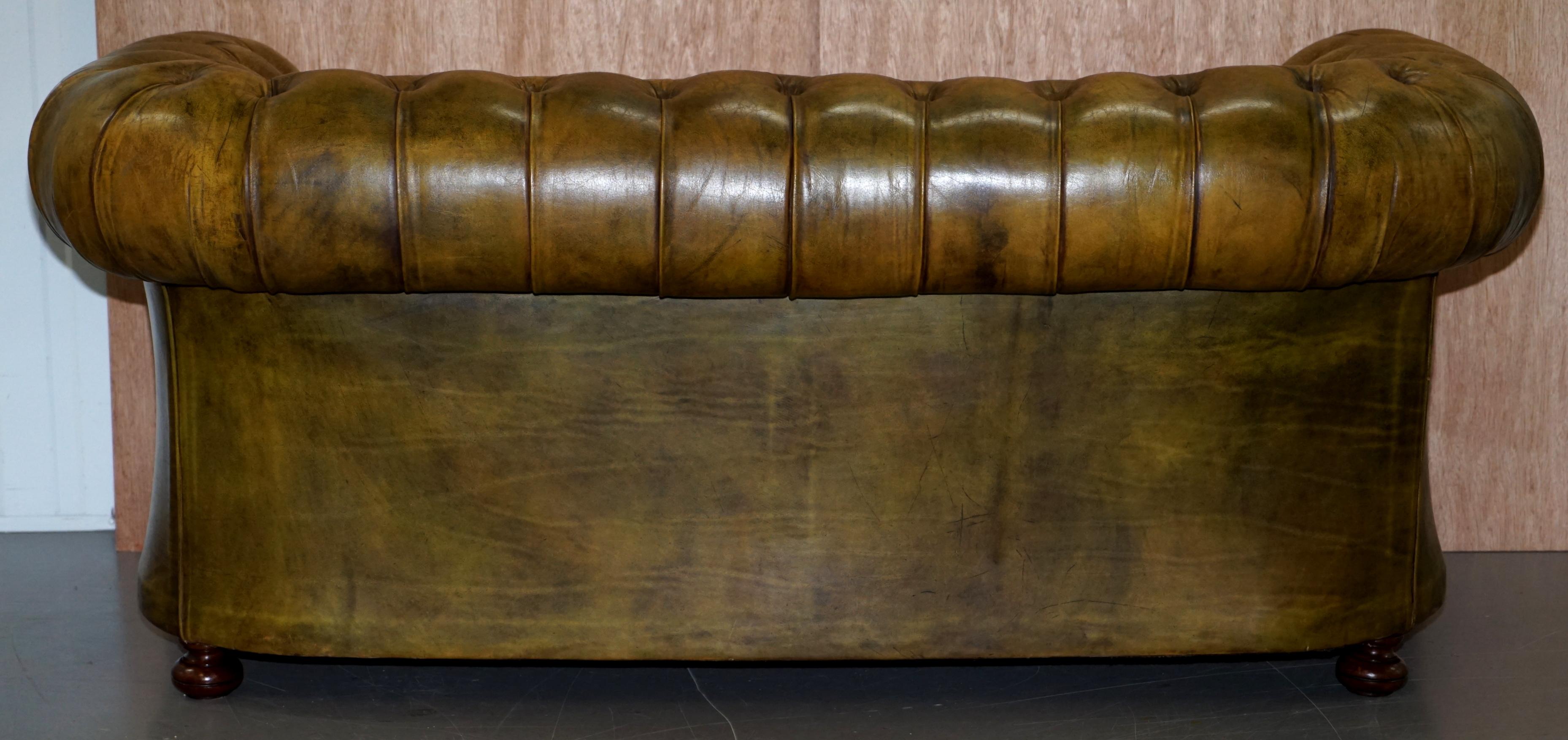 Victorian Horse Hair Green Hand Dyed Leather Chesterfield Fully Button Base Sofa For Sale 6